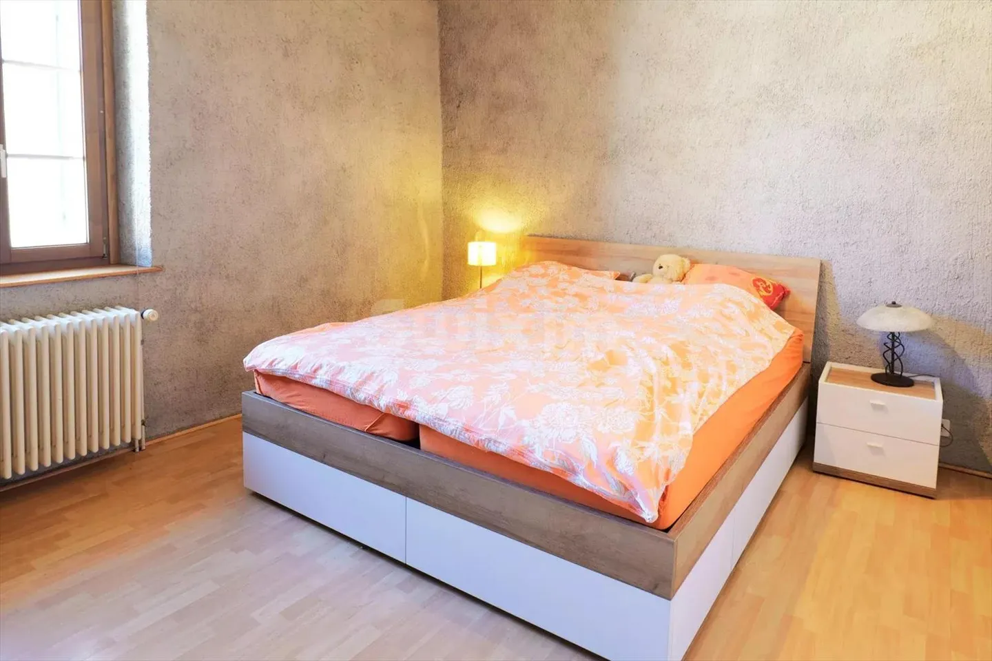 Duplex spazioso di 5,5 stanze nel centro del villaggio - Foto 3 di 4