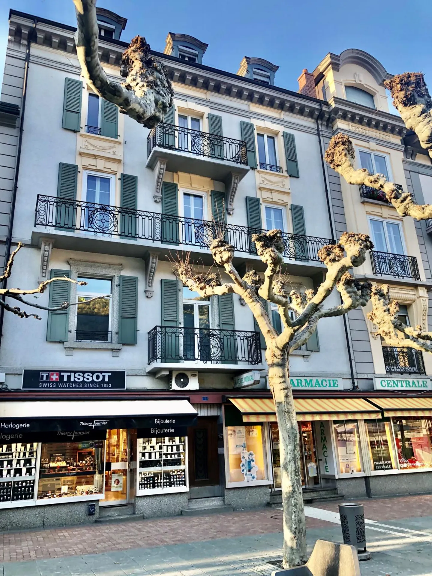 Commercial Space in Martigny - Photo 1 of 4