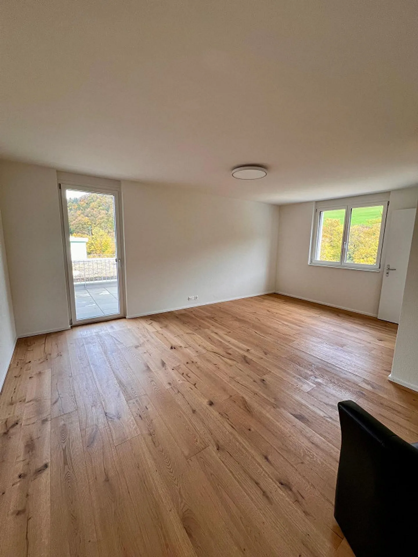 Office Spaces - Photo 7 of 15