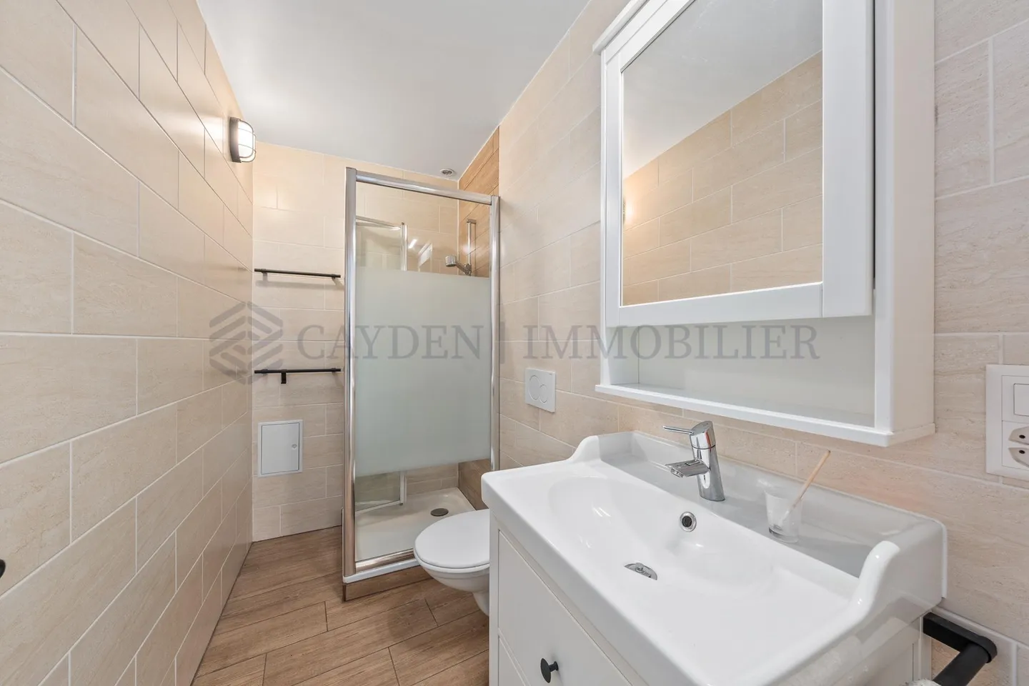 Magnifique appartement de 5 pièces entièrement rénové ! - Photo 7 sur 10