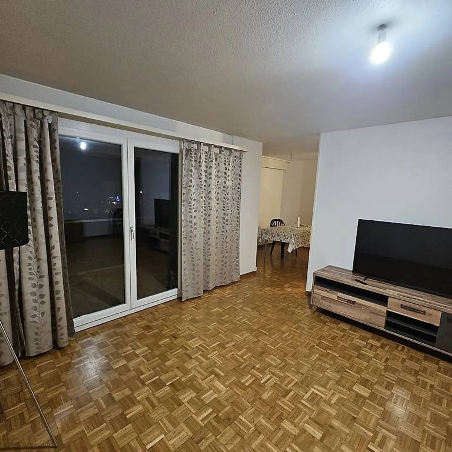 Appartamento 4.5 stanze - Foto 2 di 5