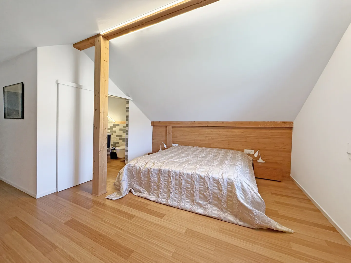 Magnifica casa completamente ristrutturata su un ampio lotto - Foto 8 di 13