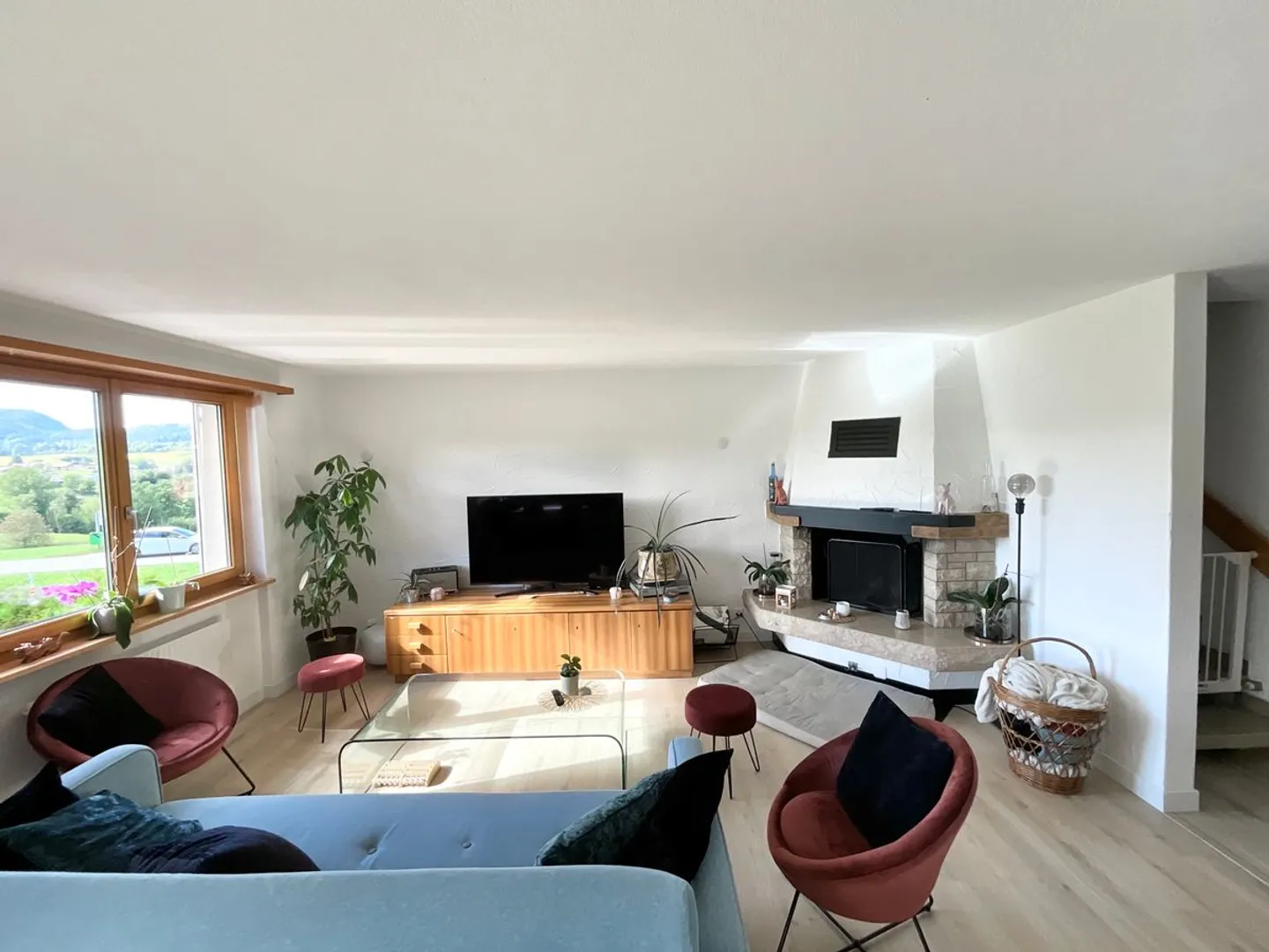 Magnifique appartement duplex de 4,5 pièces avec terrasse et jardin privé - Photo 2 sur 12