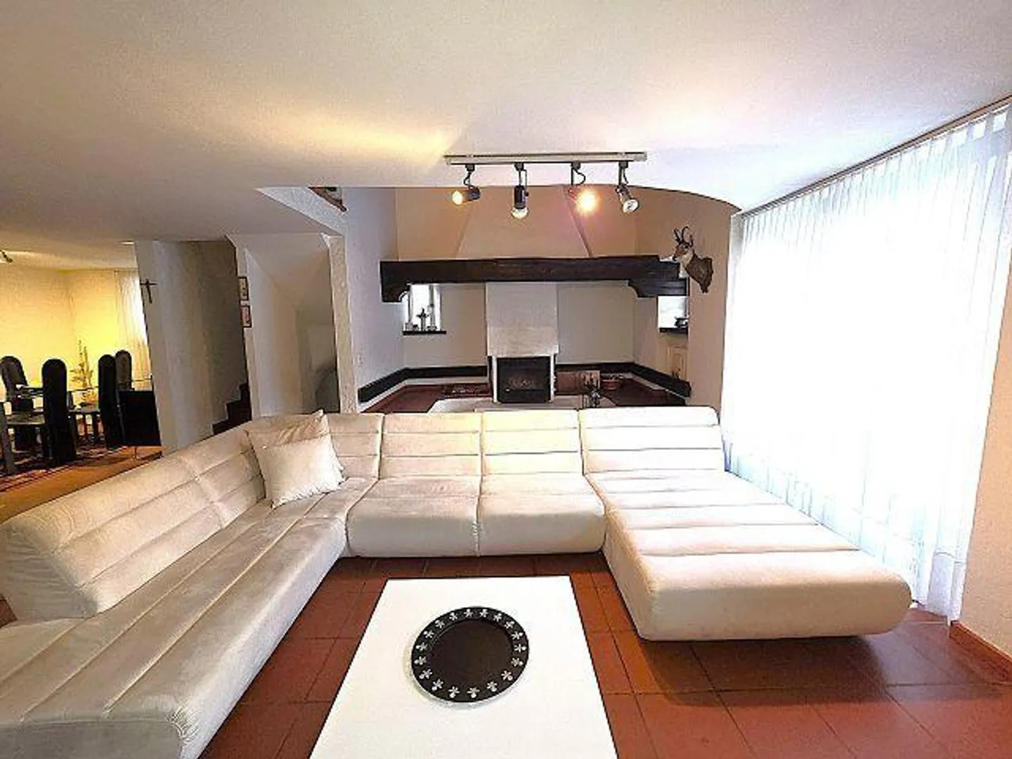 Incantevole casa familiare con giardino - Foto 2 di 38