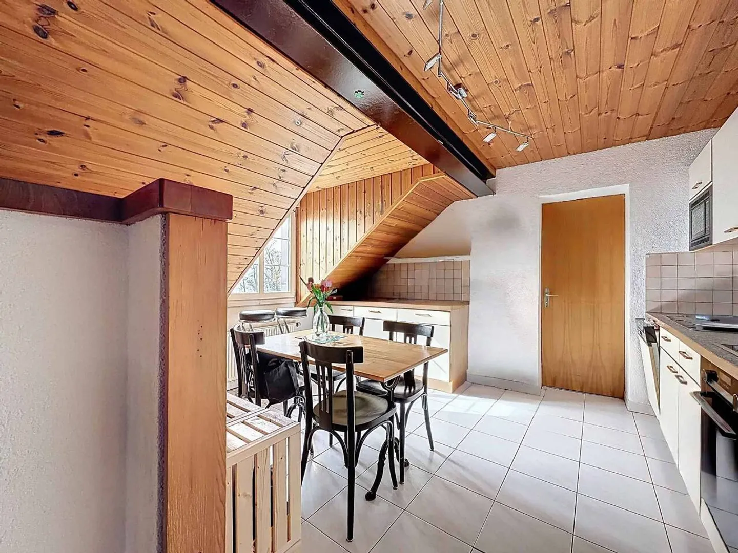 Renoviertes Landhaus mit 3 Wohnungen - Foto 8 von 13