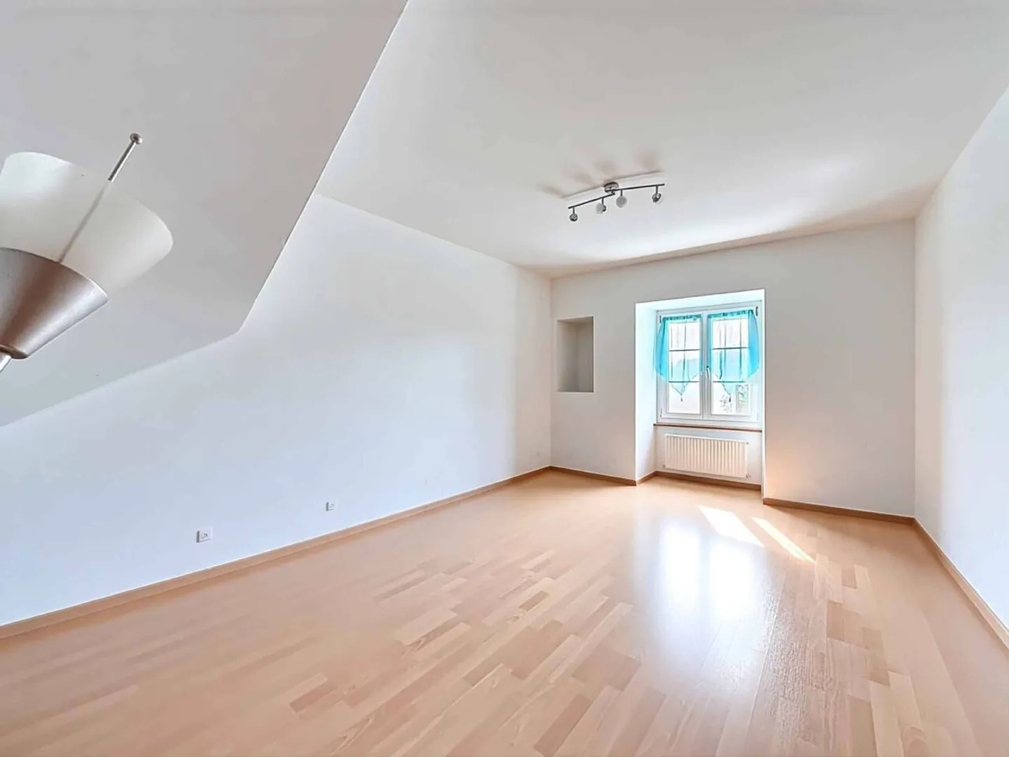 Renoviertes Landhaus mit 3 Wohnungen - Foto 10 von 13