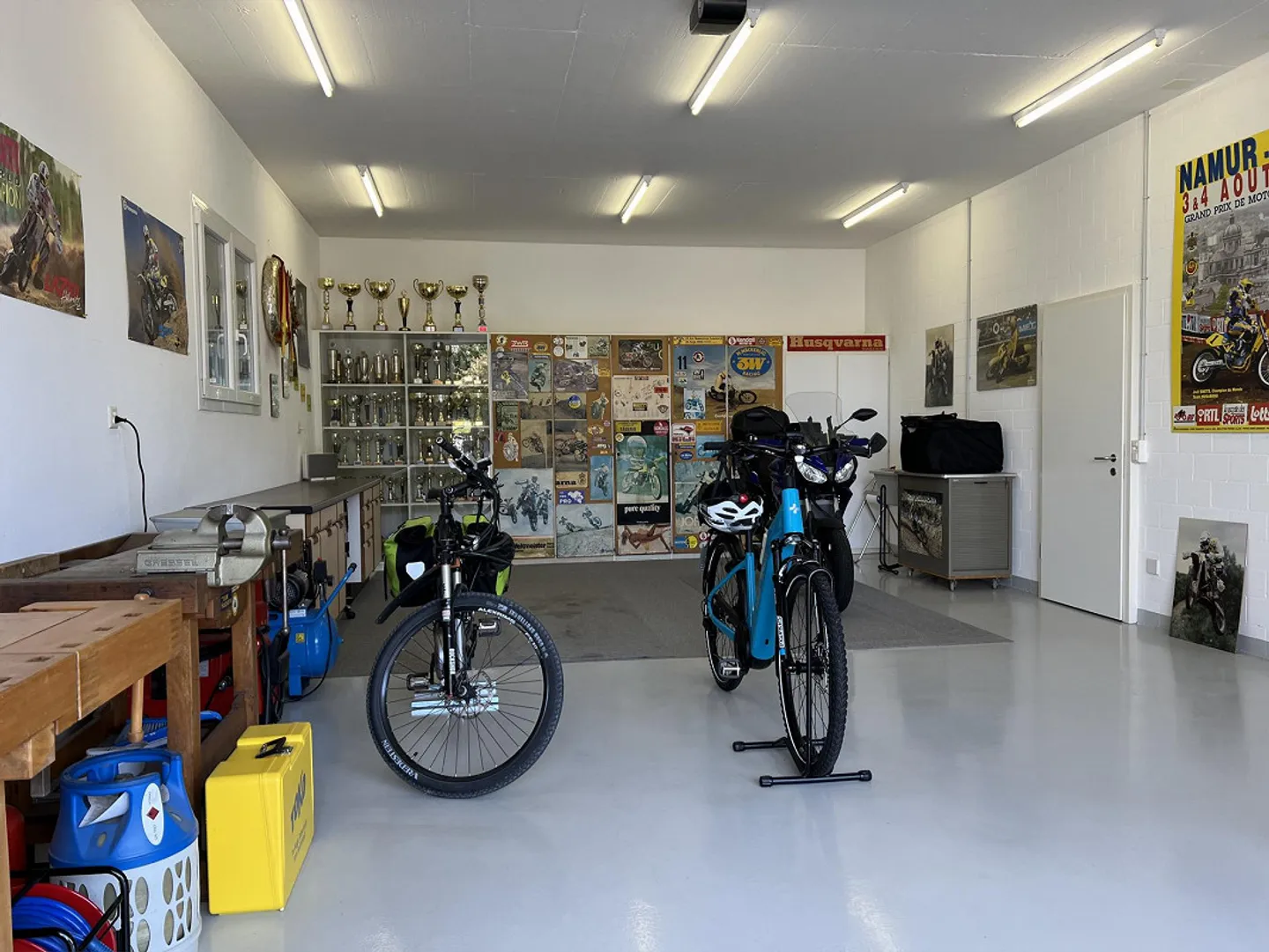 Proprietà ben curata e recente con ampio garage/area officina - Foto 11 di 14