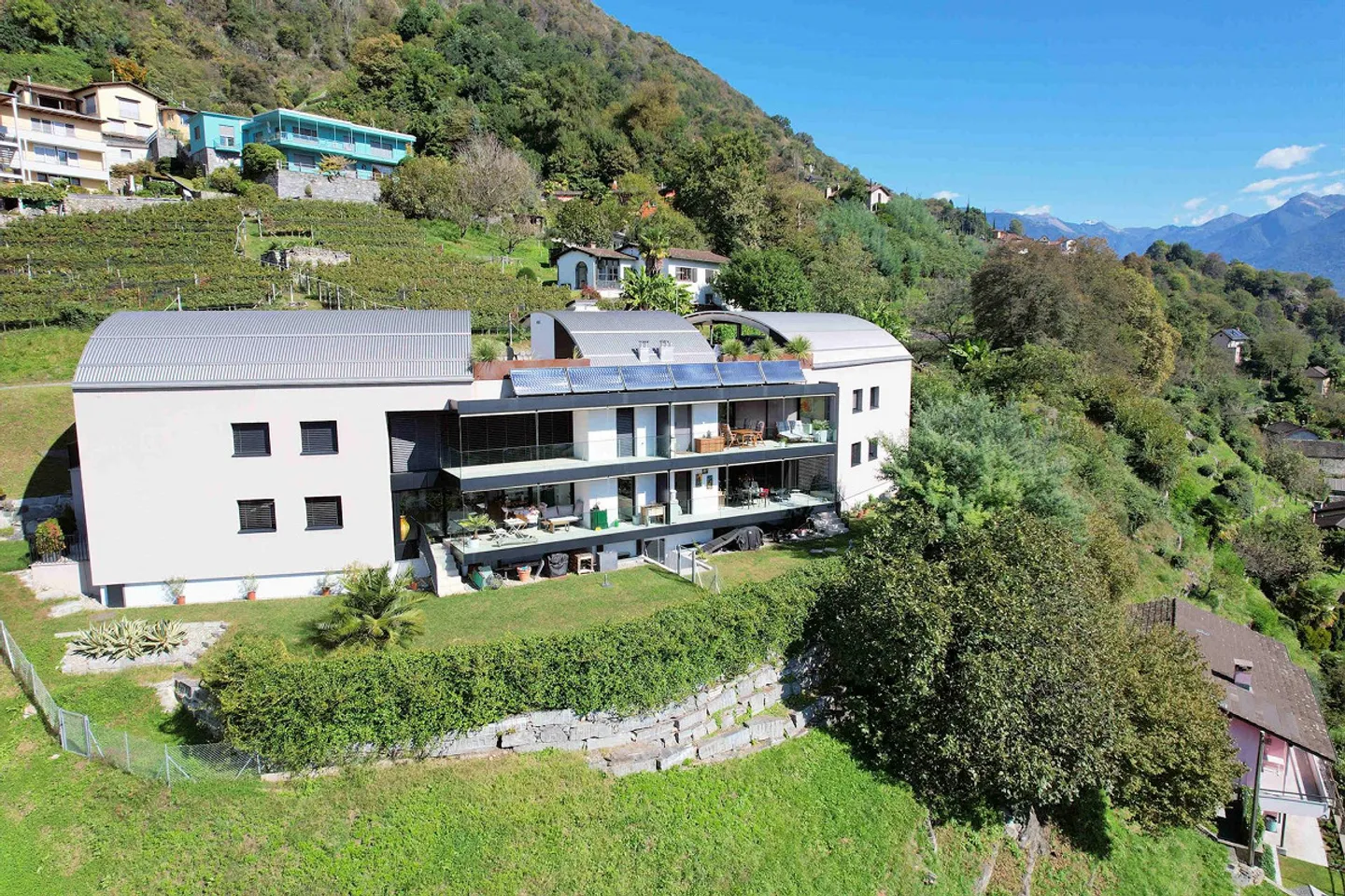 Elegantes Appartement mit Panoramablick - Foto 1 von 19