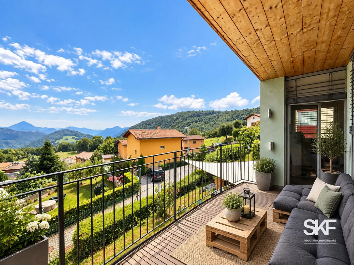 À 10 MINUTES DE CASLANO - BELLE MAISON À VENDRE DANS LE VERT - Photo 1 sur 14