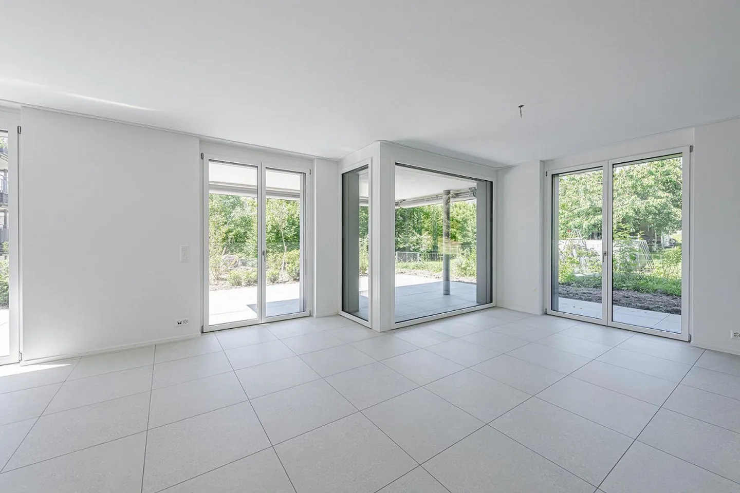 Modern 5.5-room apartment near the lake in Stäfa - Photo 2 of 13