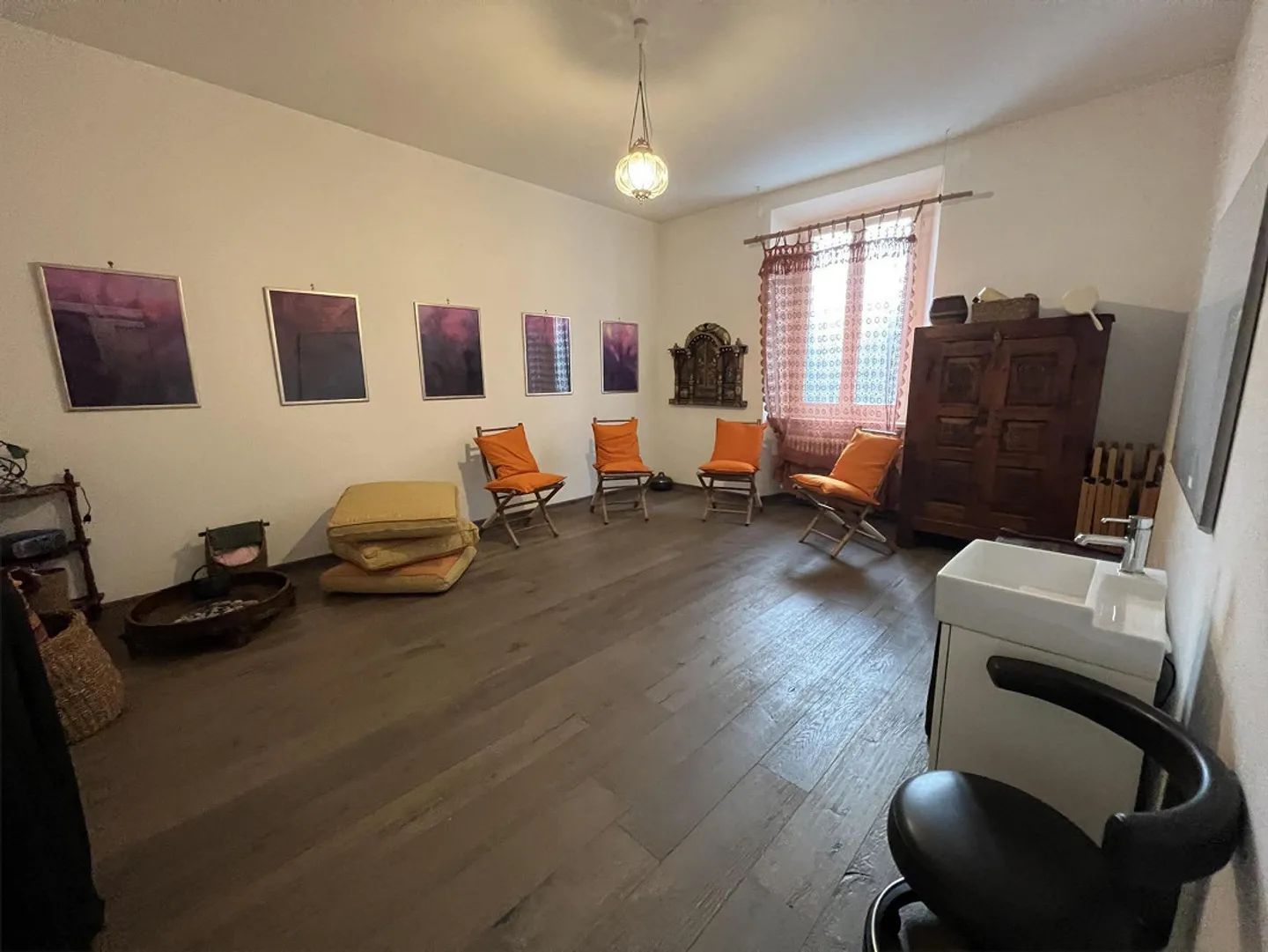 Chiasso, elegant and recent office with covered parking space - Photo 4 of 17