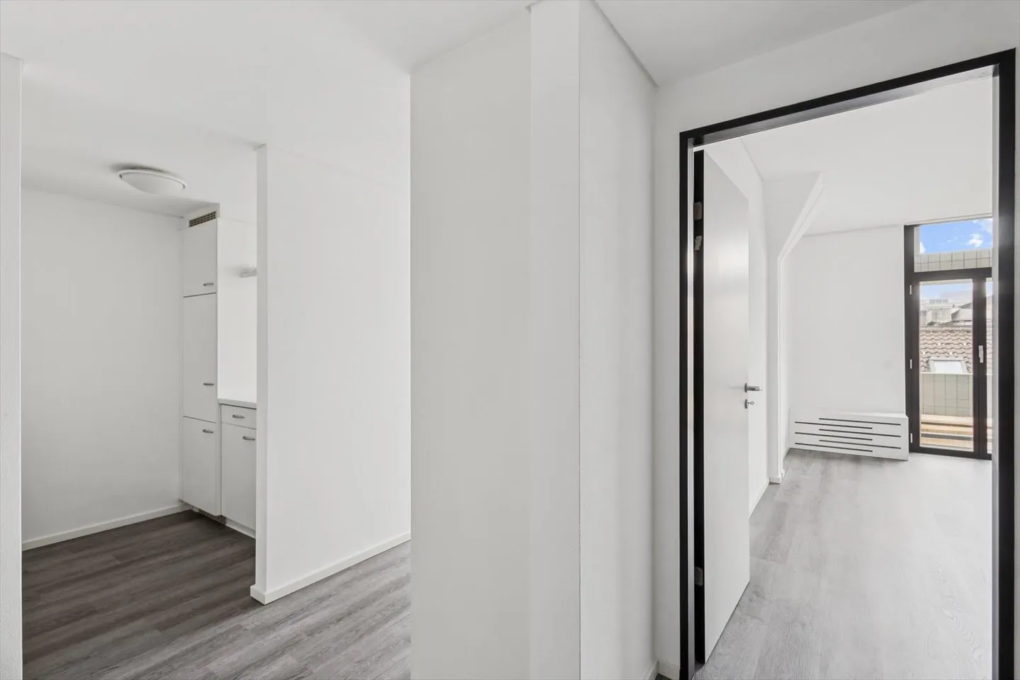 Cozy apartment just steps from the train station - Photo 9 of 11