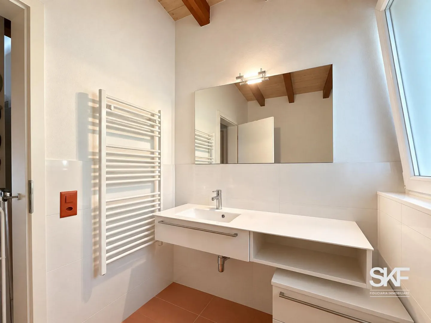 À 10 MINUTES DE CASLANO - BELLE MAISON À VENDRE DANS LE VERT - Photo 9 sur 14