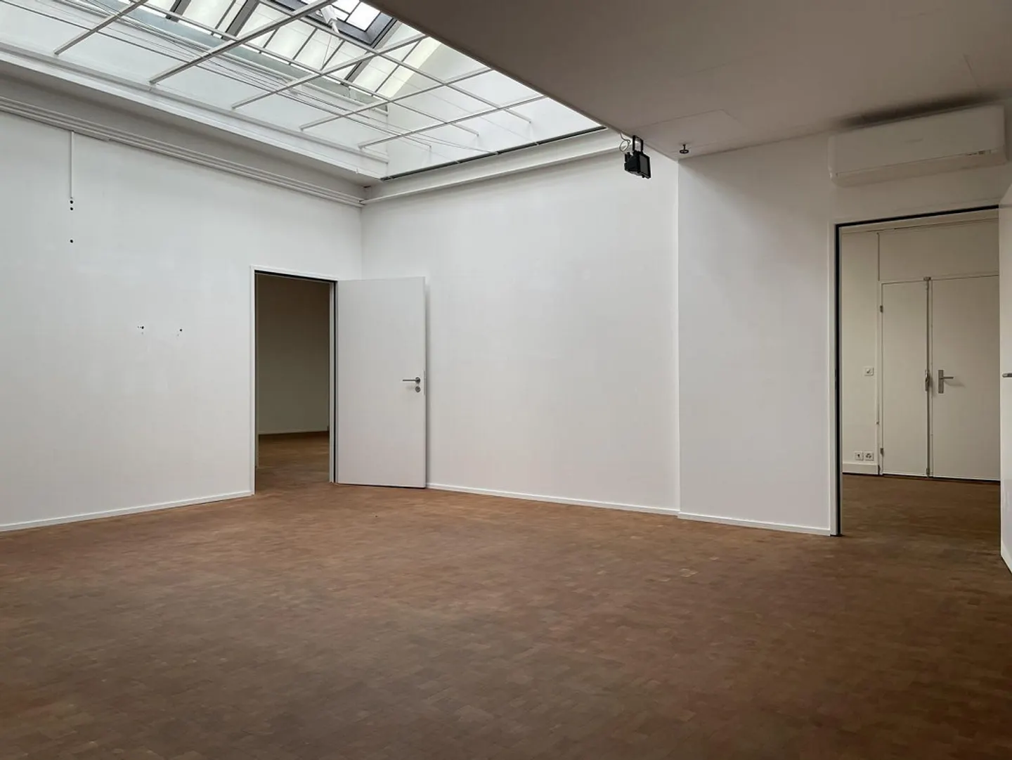 Working in the best location - Commercial space directly on Lake Zurich - Photo 4 of 5