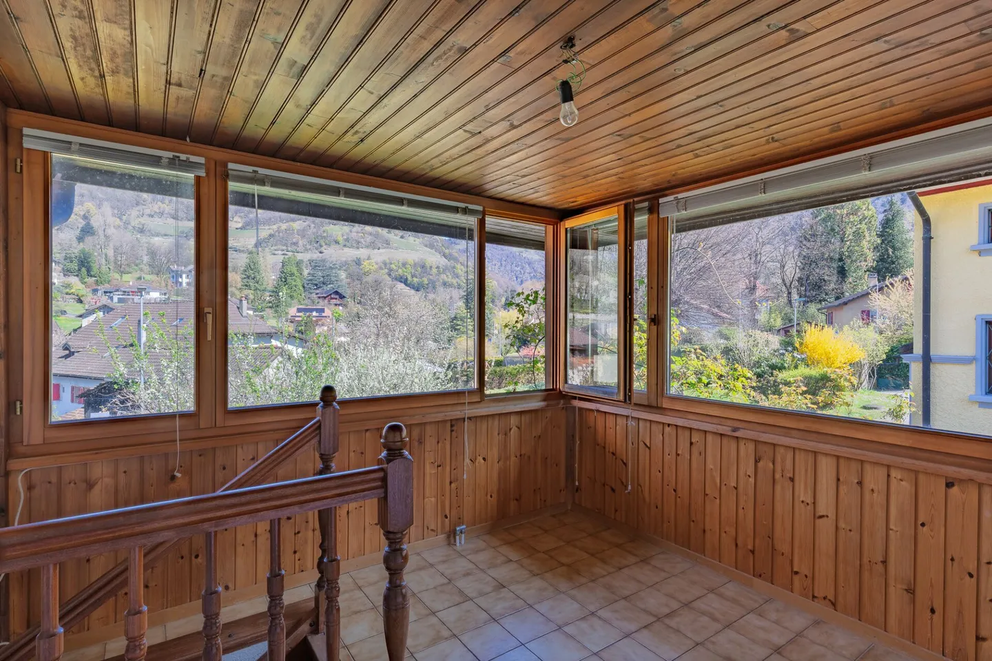 Dorfhaus mit 3 Wohnungen - Foto 3 von 16