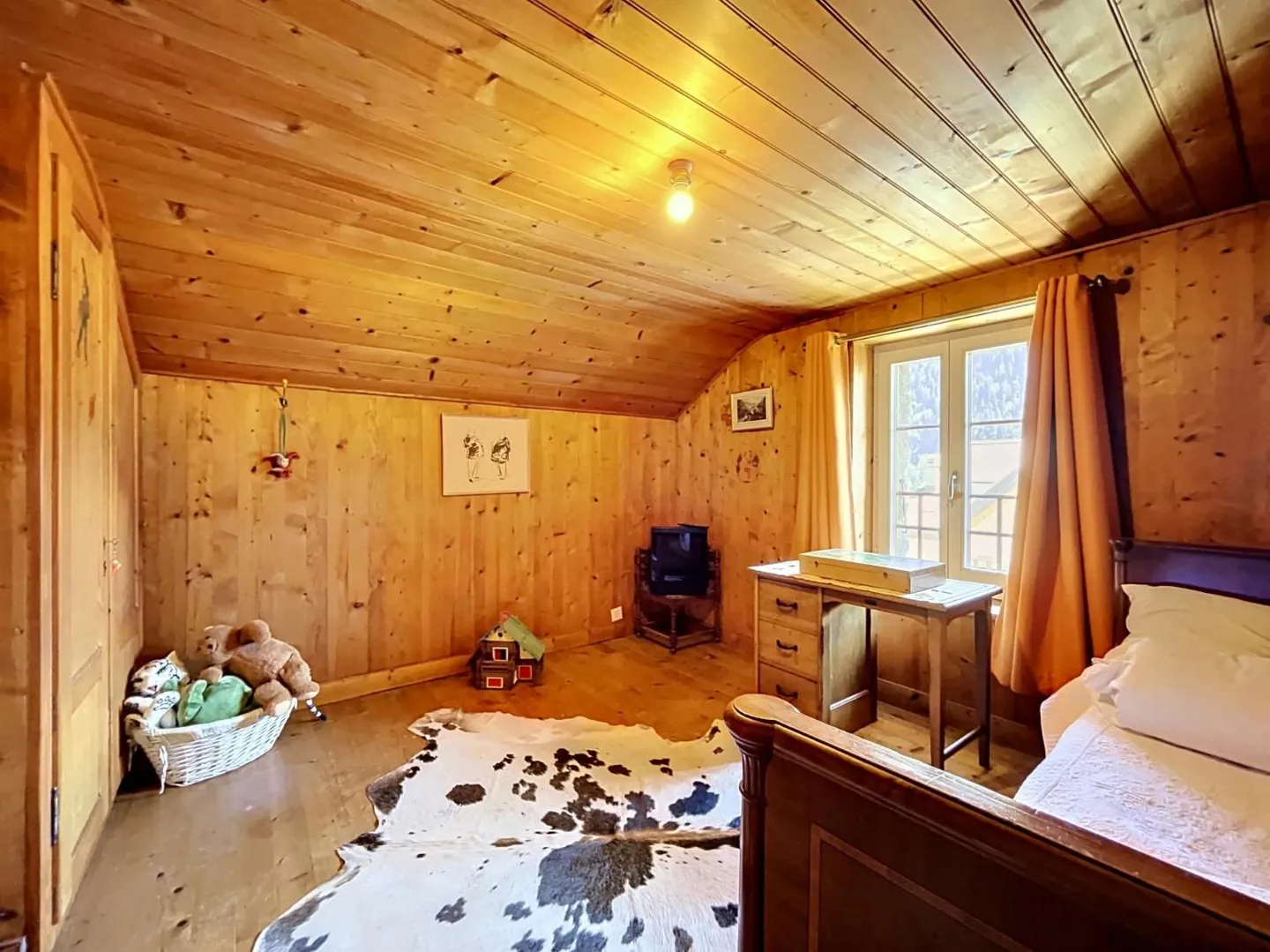 Charming Renovated Chalet in Finhaut - Photo 10 of 12