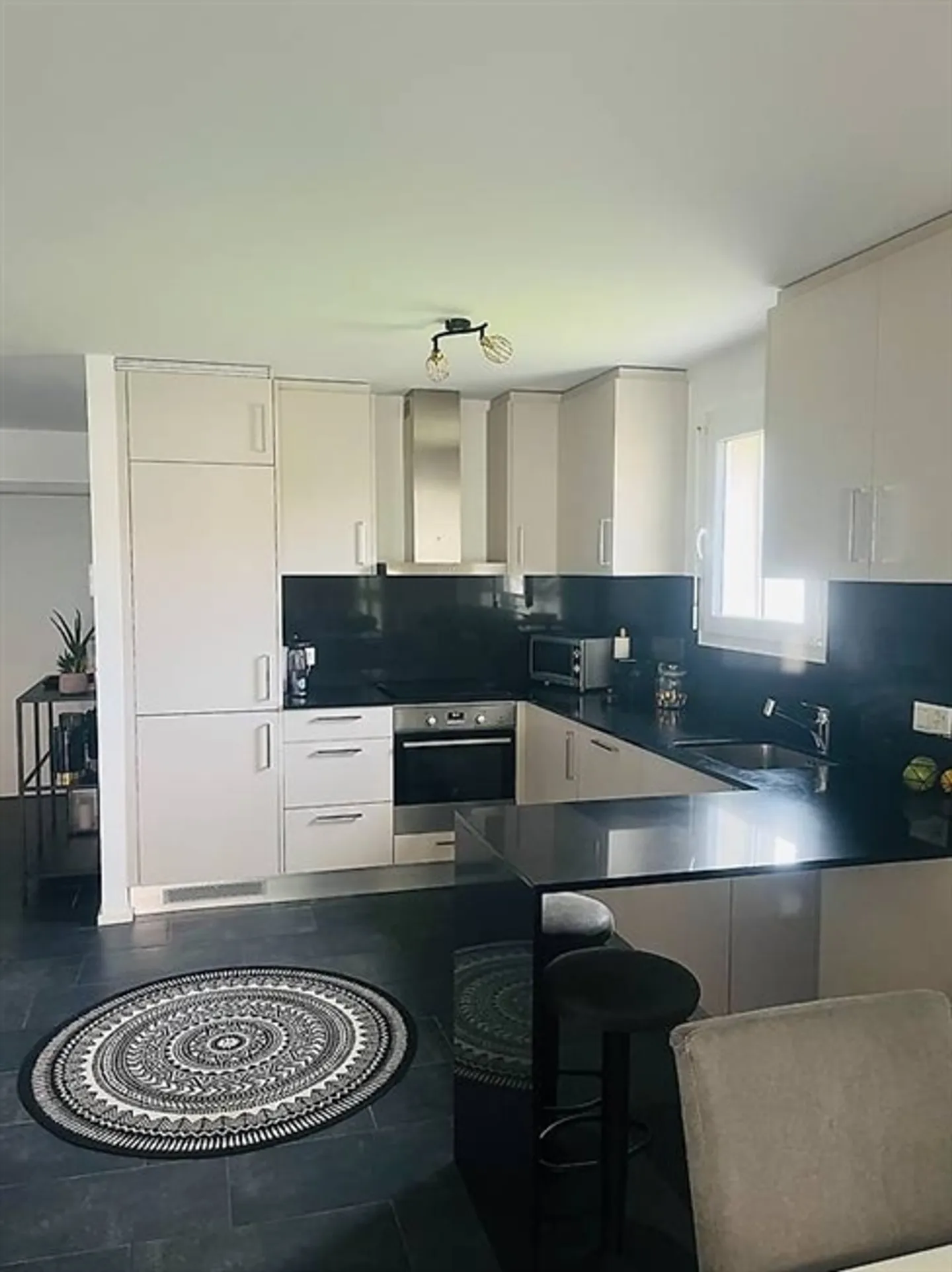 Apartment for rent - Photo 1 of 7