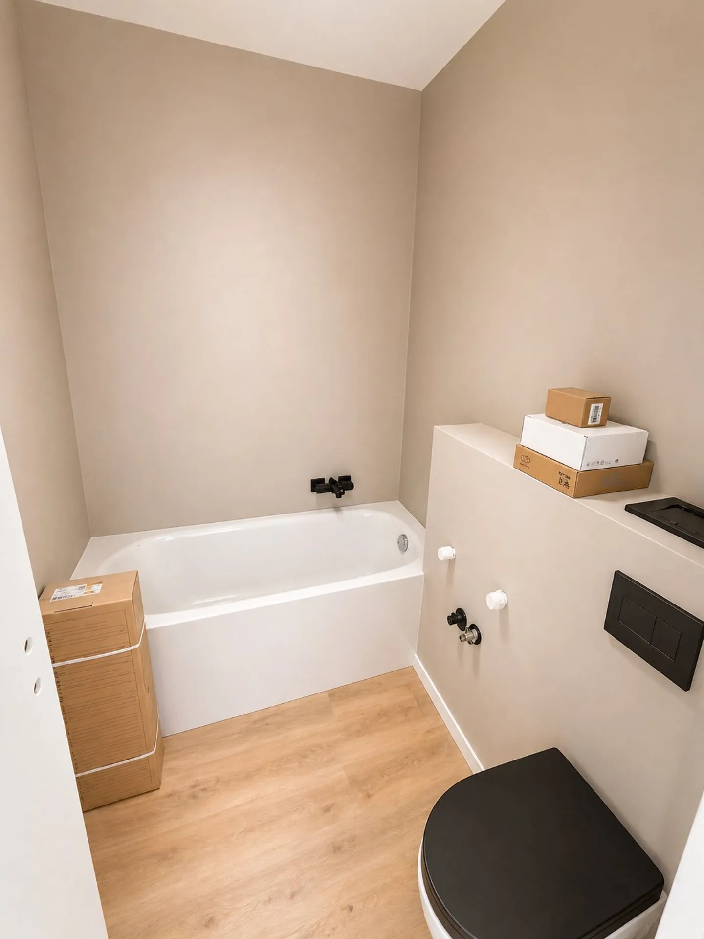 Fribourg: Renovated 3.5 rooms of 82 m² with two balconies - Photo 10 of 13