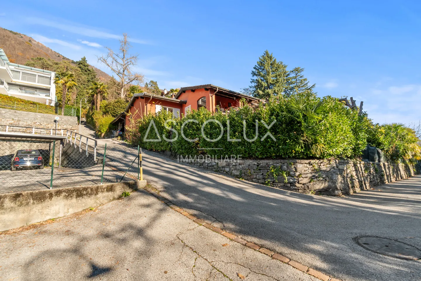 Renovierungsbedürftiges Zweifamilienhaus mit Garten - Foto 5 von 13