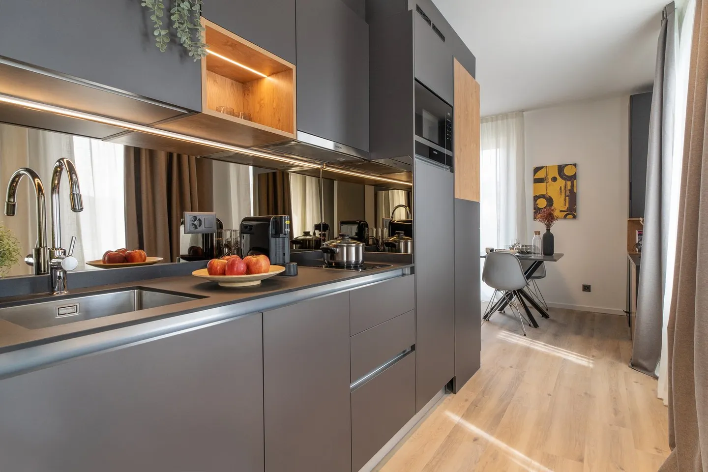 City Pop - Cosy Studio Apartments in the heart of Bern - Photo 3 of 7