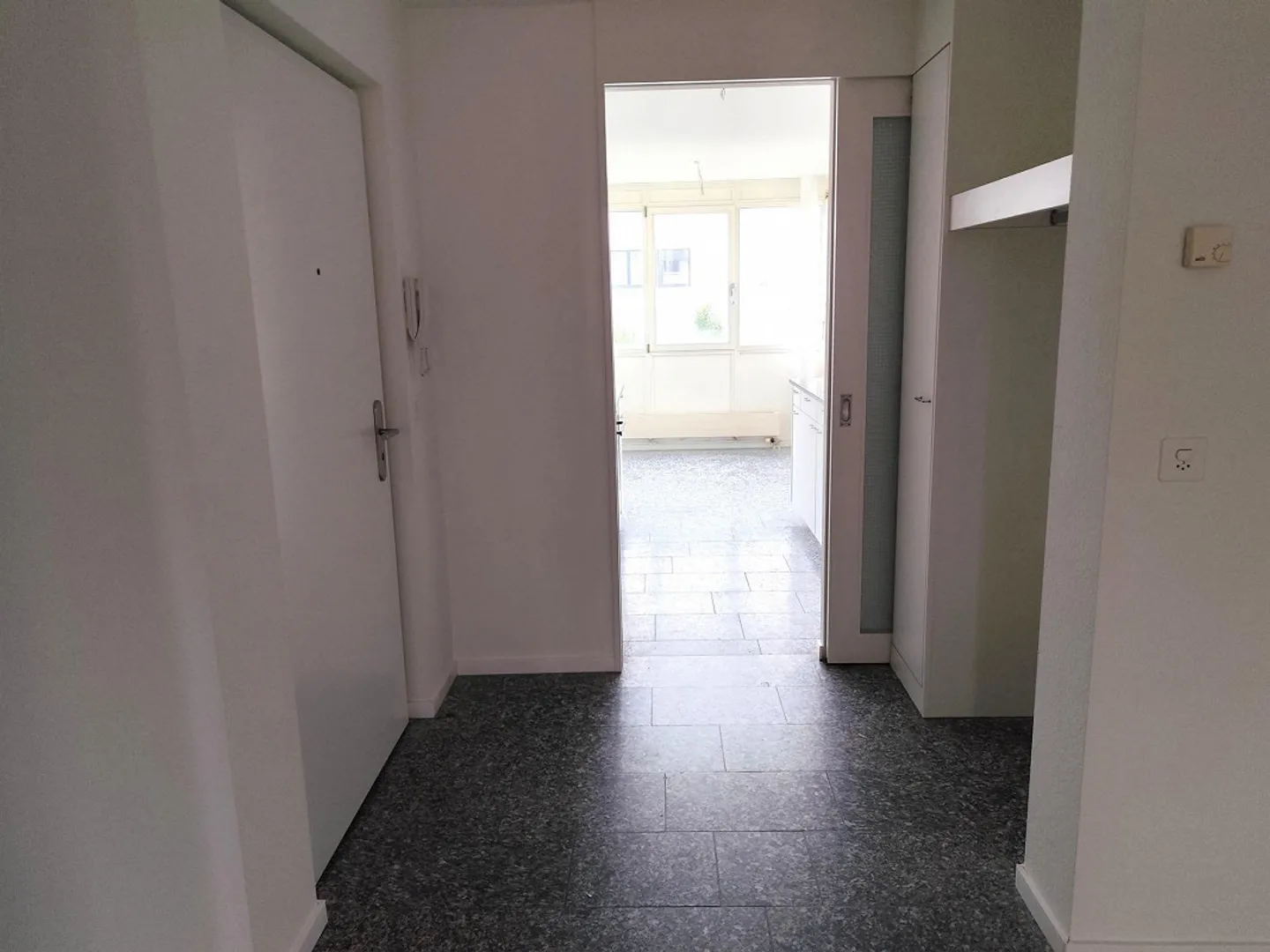 4.0 Room Apartment in Therwil - Photo 3 of 12