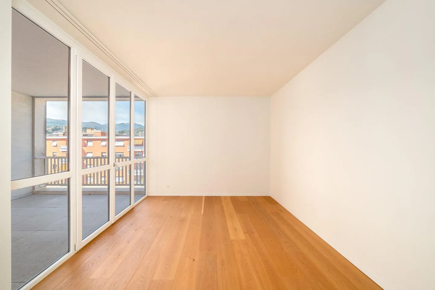 BEAU DUPLEX DANS UN EMPLACEMENT STRATÉGIQUE - Photo 13 sur 19
