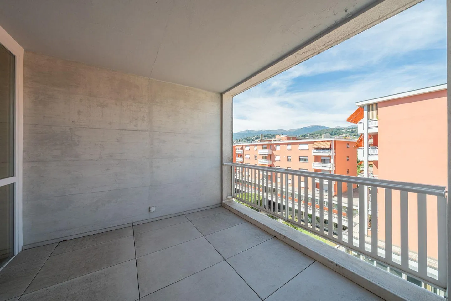 BEAU DUPLEX DANS UN EMPLACEMENT STRATÉGIQUE - Photo 14 sur 19