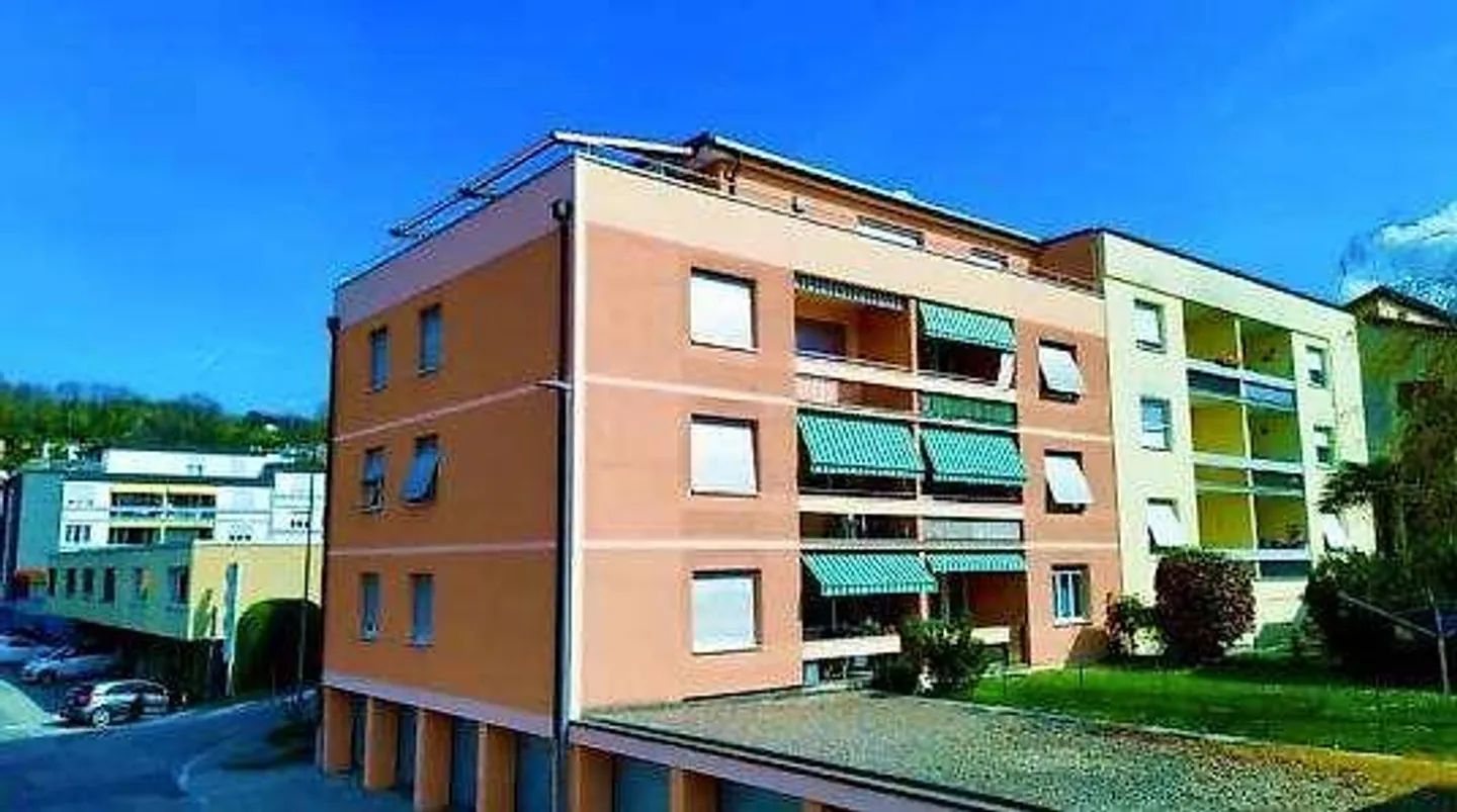 Appartamento 4.5 locali ristrutturato a Savosa - Foto 1 di 4