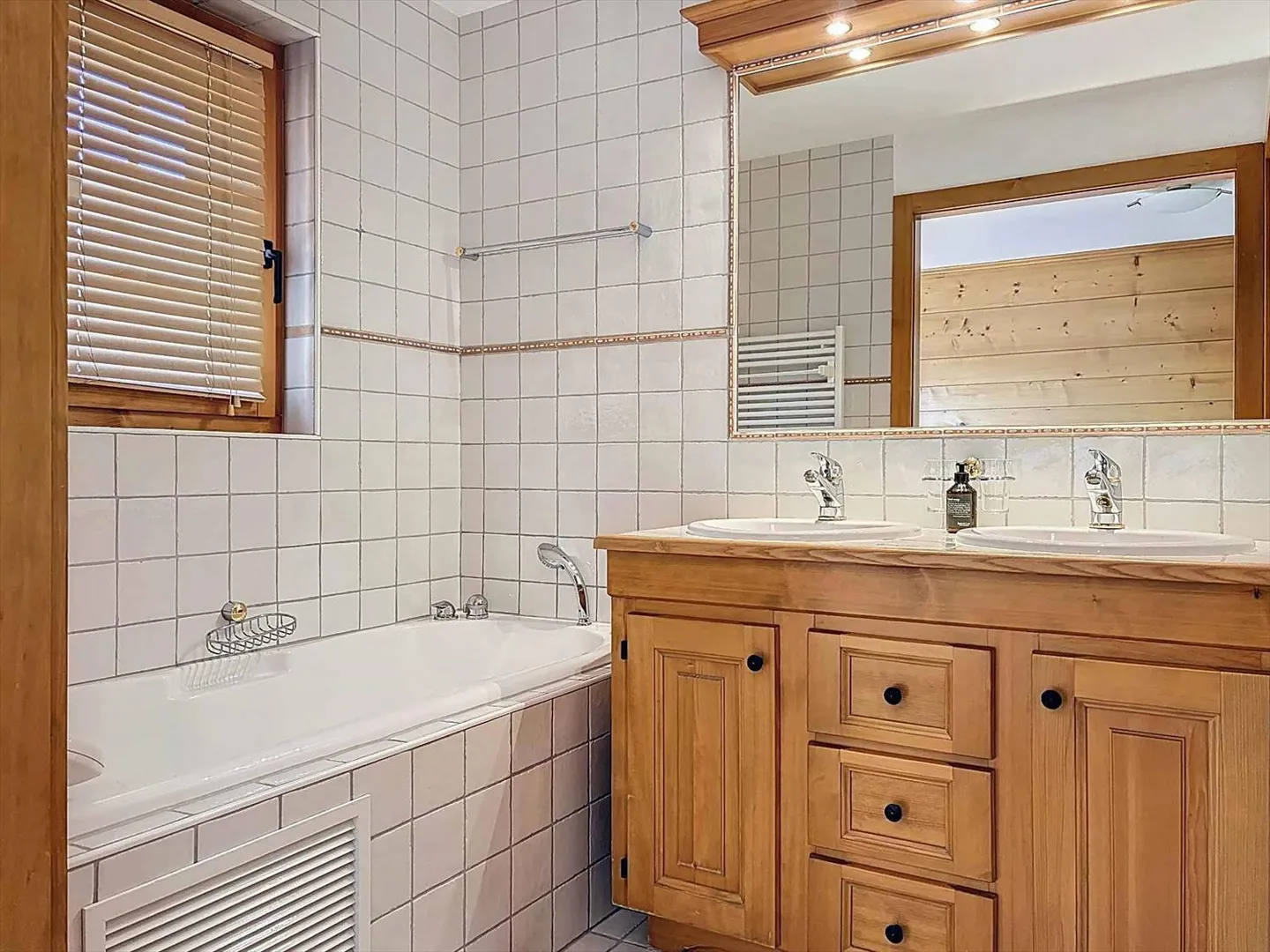 Helle und geräumige 3-Zimmer-Wohnung im Herzen von Verbier - Foto 3 von 13