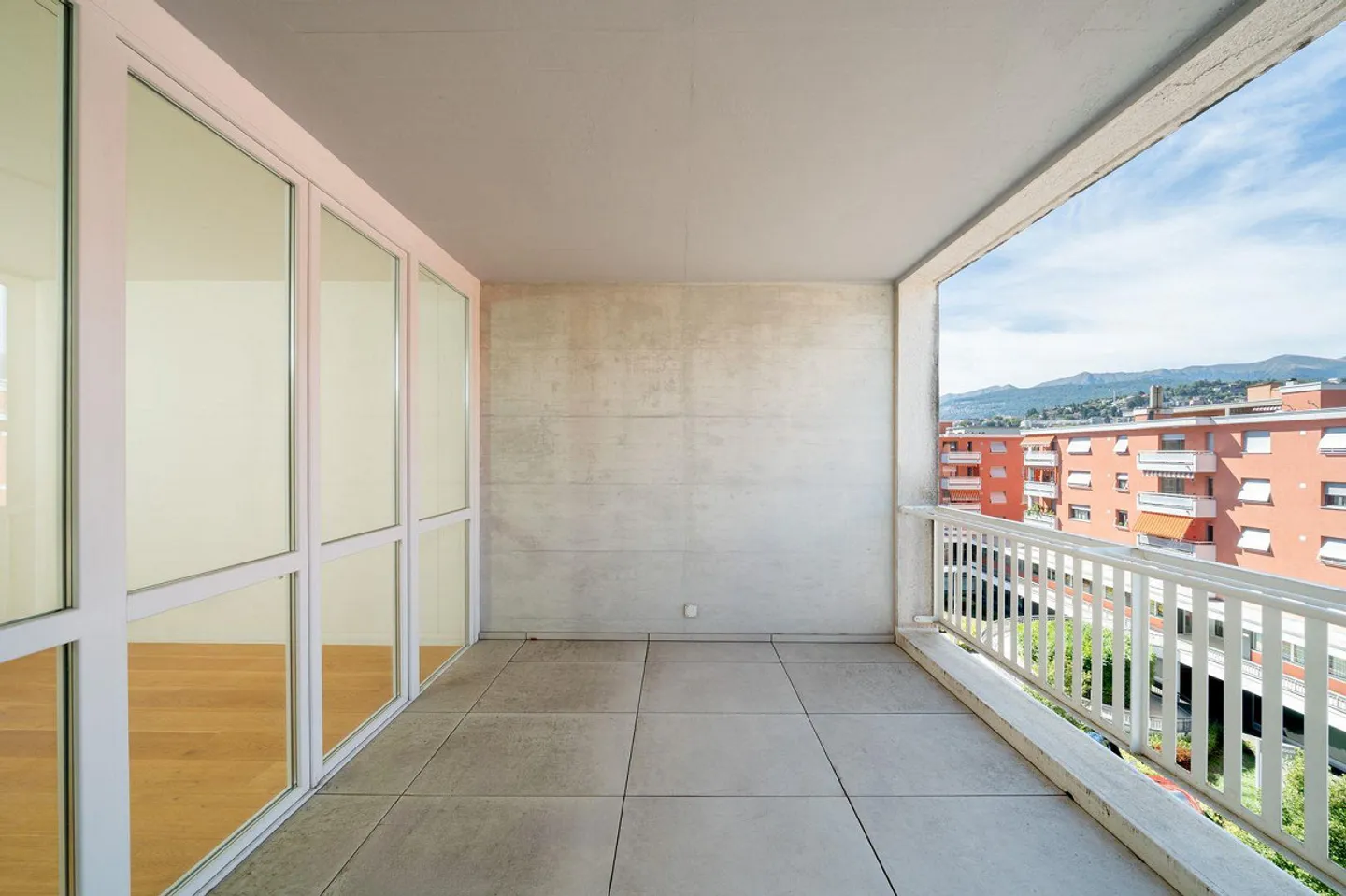 BEAU DUPLEX DANS UN EMPLACEMENT STRATÉGIQUE - Photo 15 sur 19