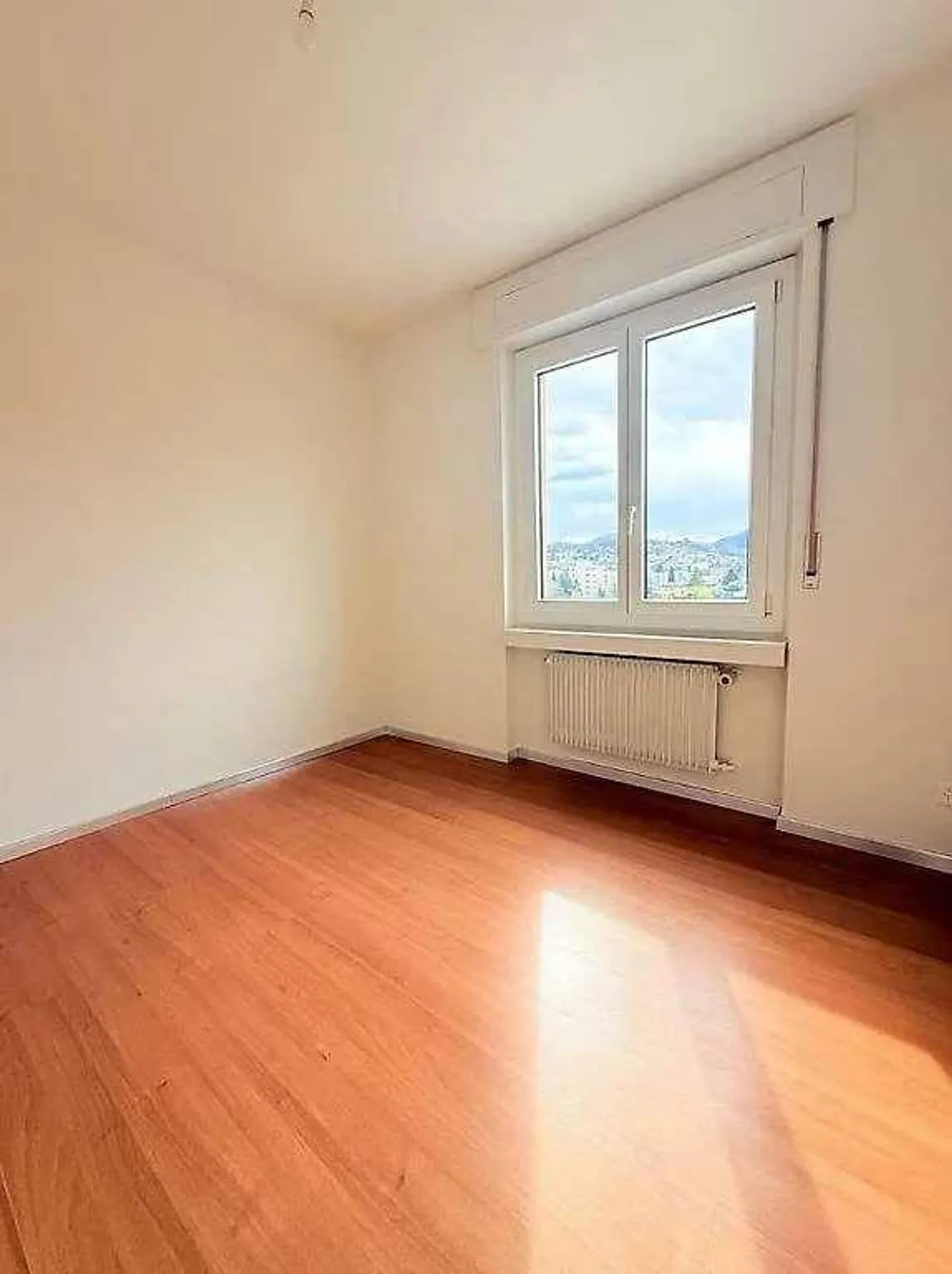 Appartamento 4.5 locali ristrutturato a Savosa - Foto 3 di 4