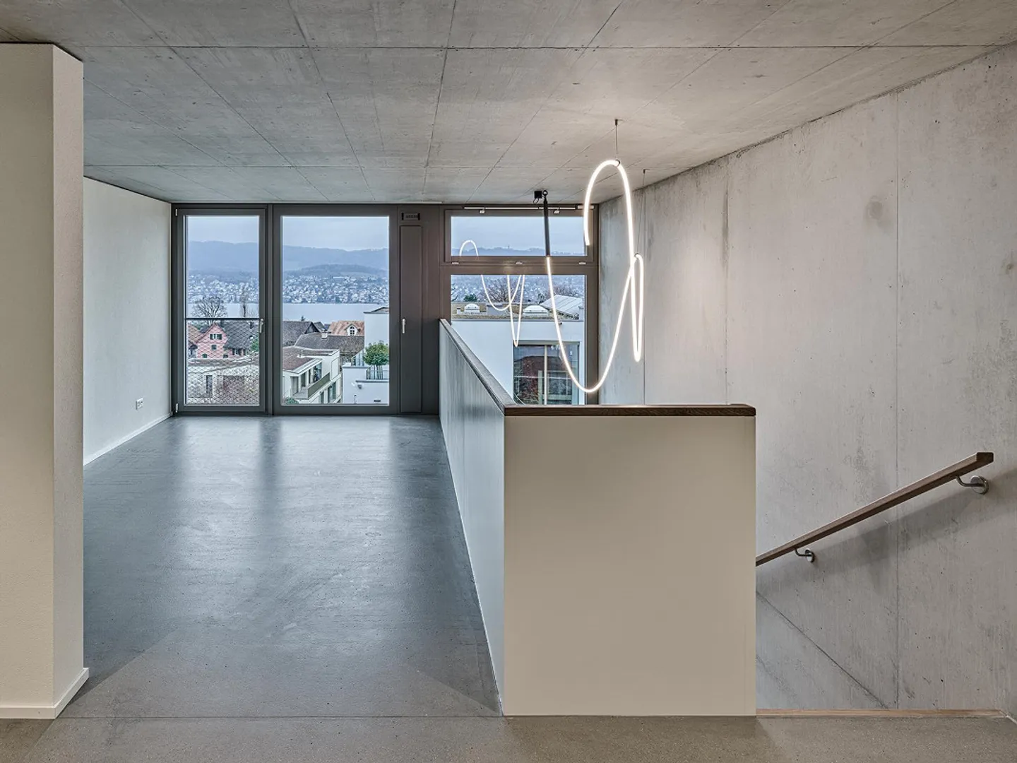 Dreamlike Atelier Maisonette Apartment with Lake View - Photo 6 of 7