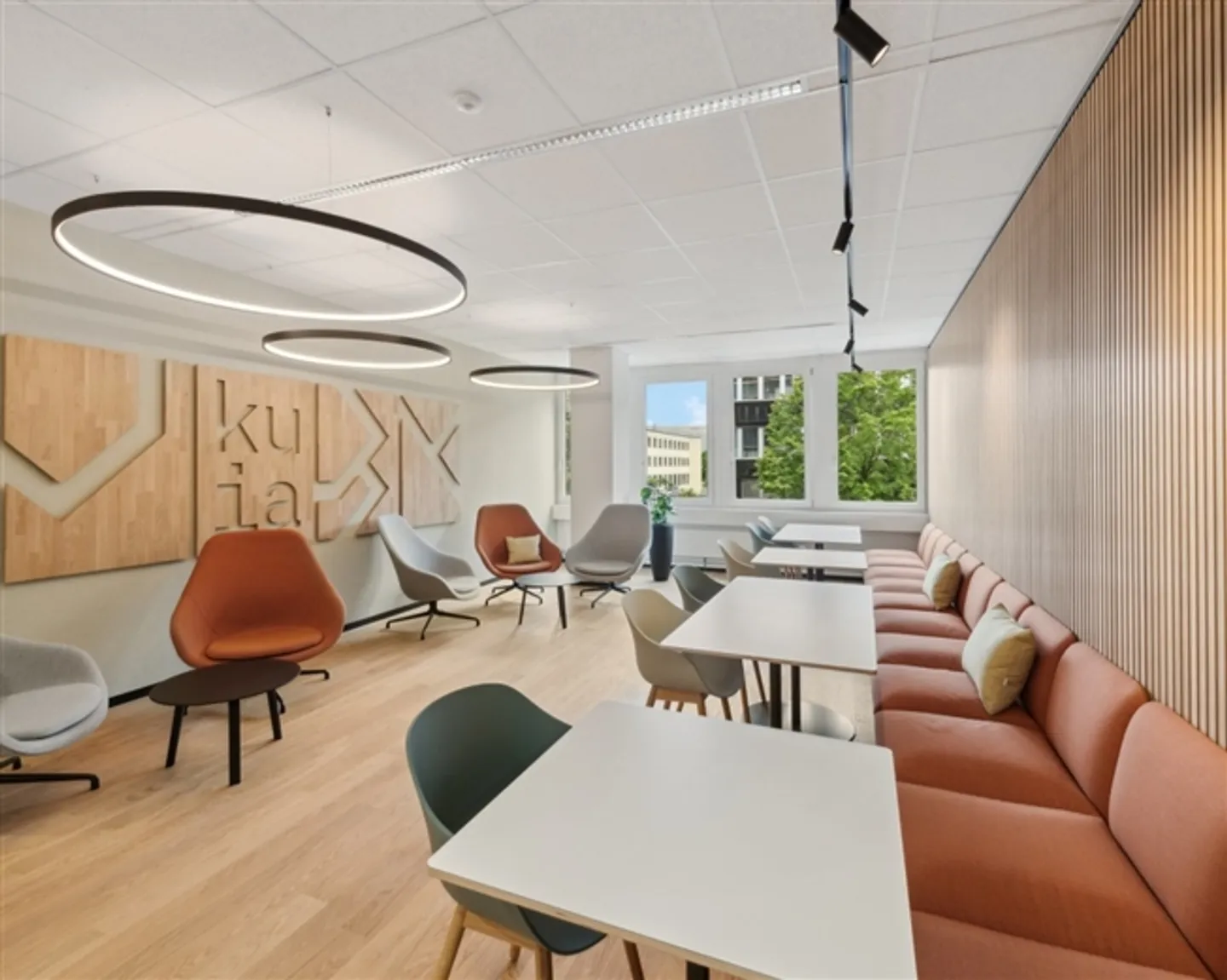 Professional Office Spaces in Spreitenbach – Unfurnished, Flexible & Customizable - Photo 11 of 13