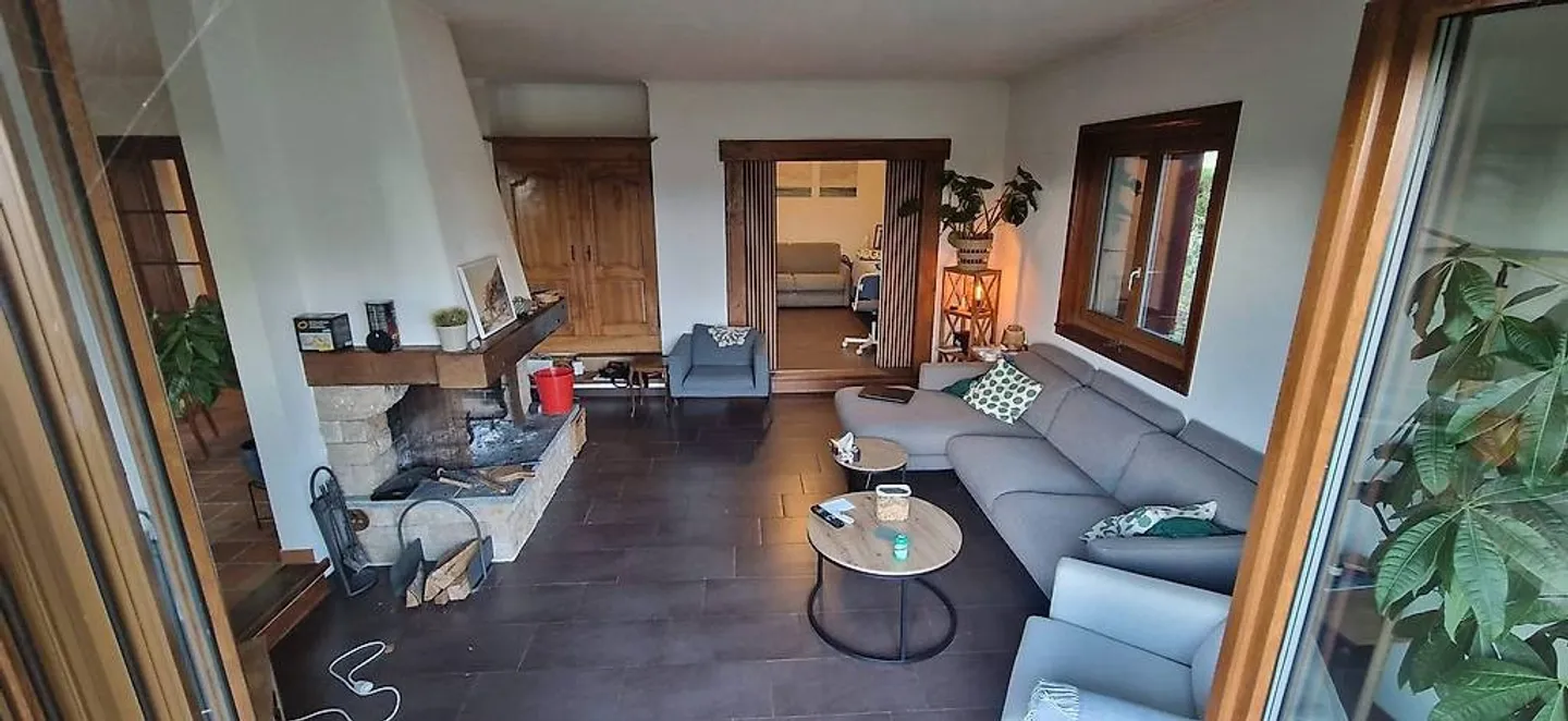 Appartamento 7.5 stanze - Foto 3 di 4