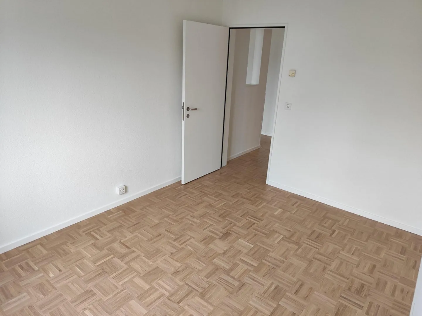 4.0 Room Apartment in Therwil - Photo 6 of 12