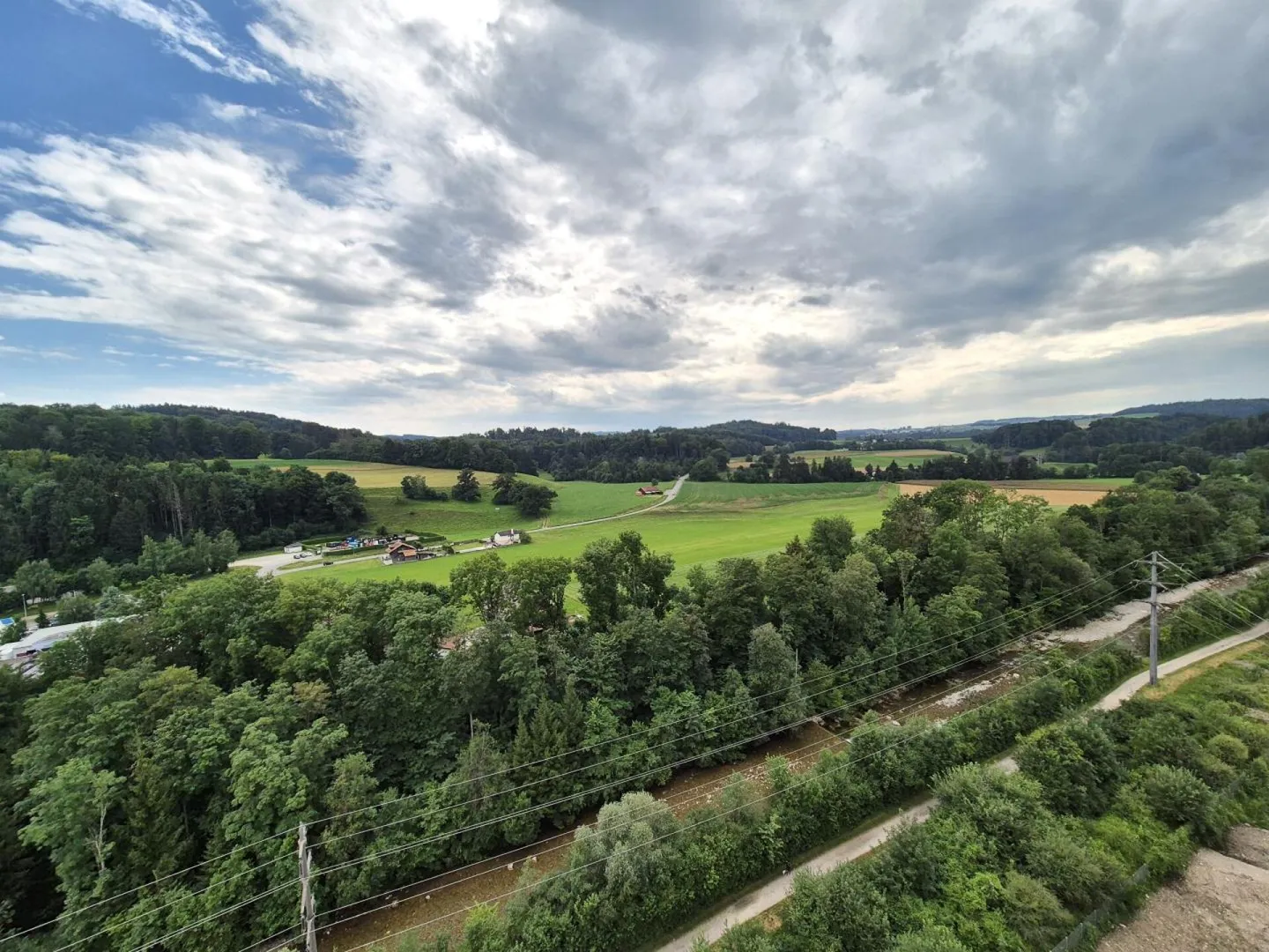 Plugin 4 - 5.5-Zimmer-Wohnung im 12. Stock - Foto 1 von 19