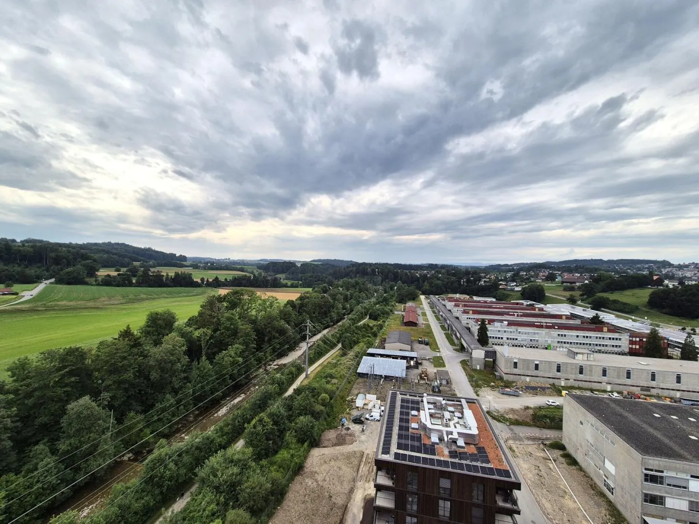 Plugin 4 - 5.5-Zimmer-Wohnung im 12. Stock - Foto 9 von 19