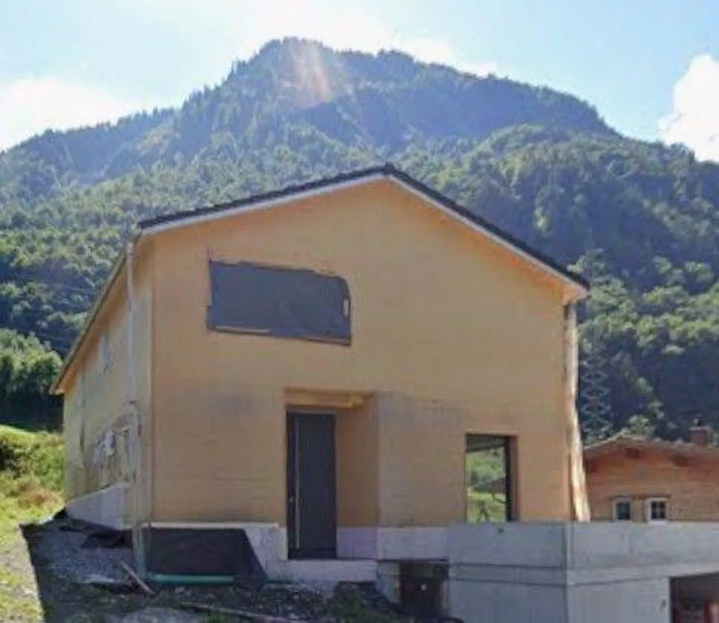 *Einfamilienhaus im Bau* - Foto 1 von 13