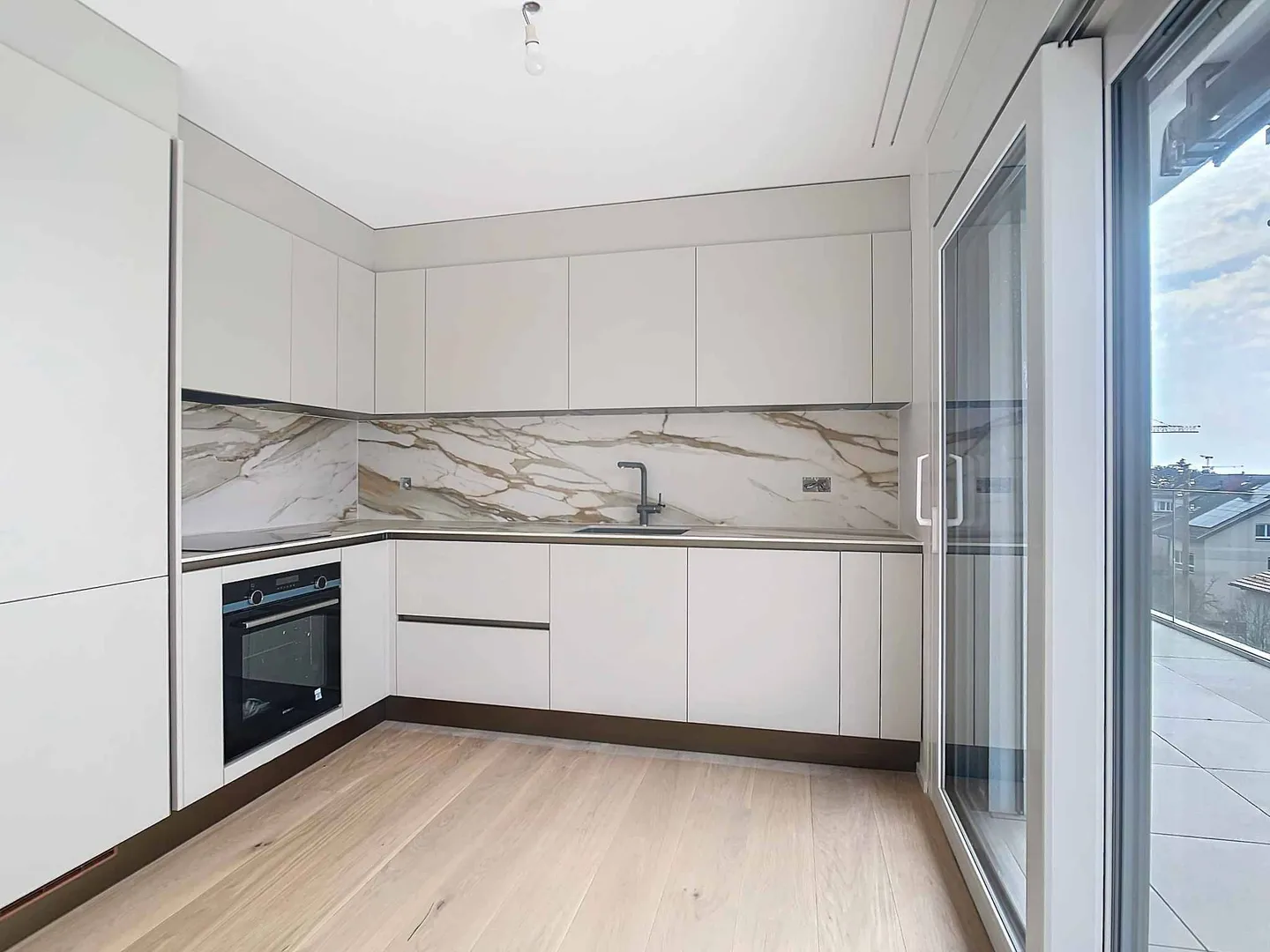 Attika MINERGIE new with panoramic view and small vegetable garden - Photo 4 of 13