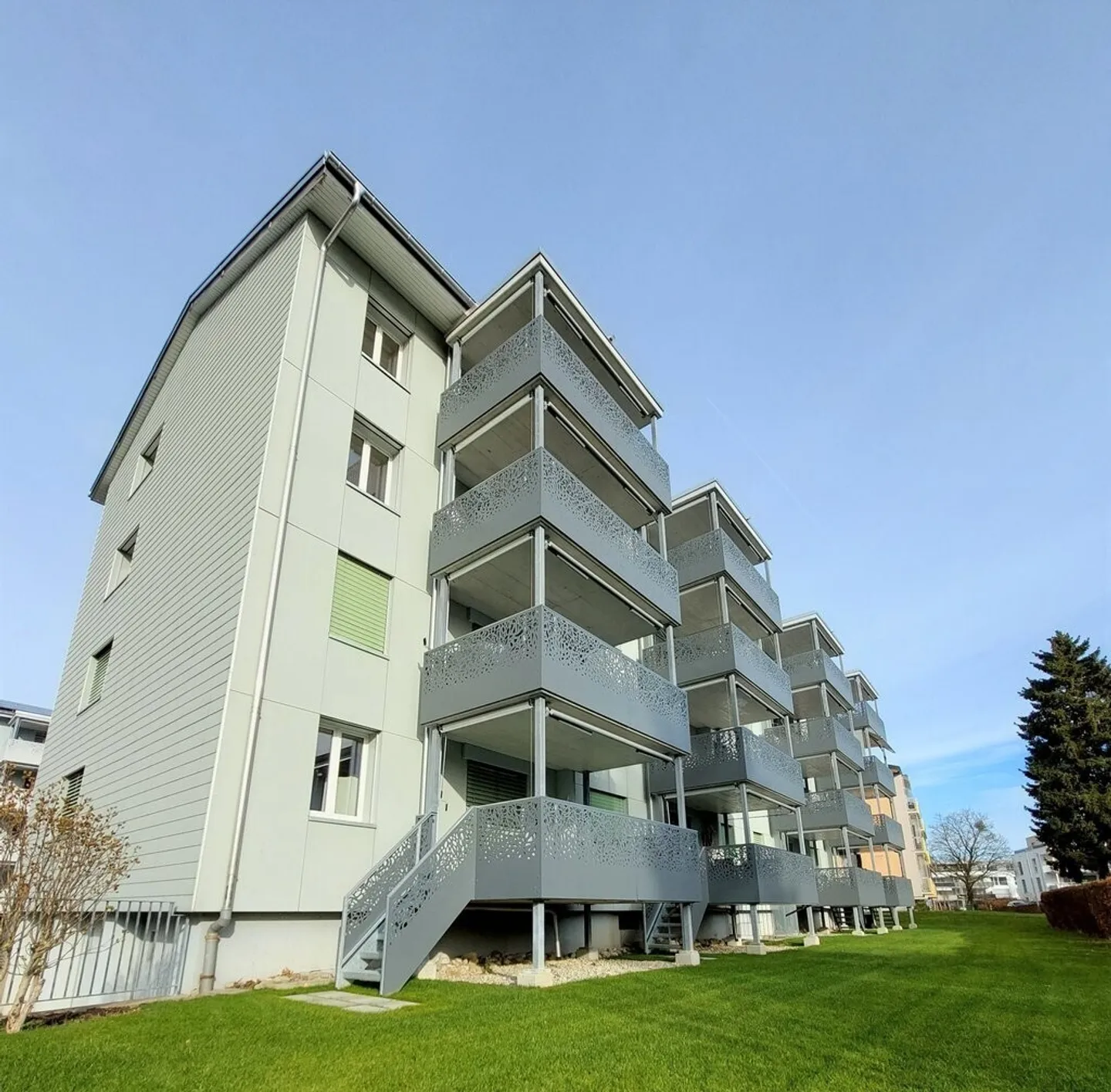 Vivre dans un endroit calme - Photo 1 sur 7