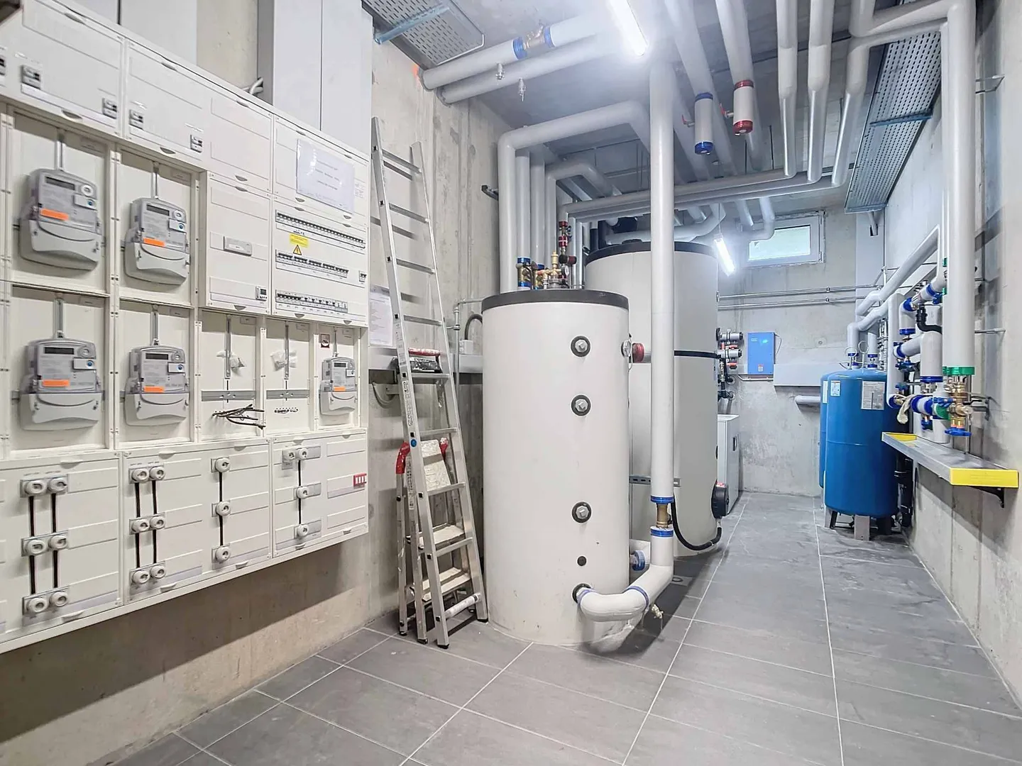 Attika MINERGIE new with panoramic view and small vegetable garden - Photo 11 of 13