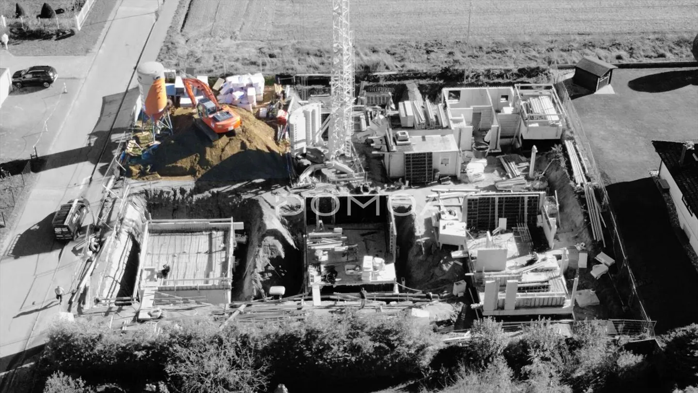 4.5 Room House - Photo 5 of 10