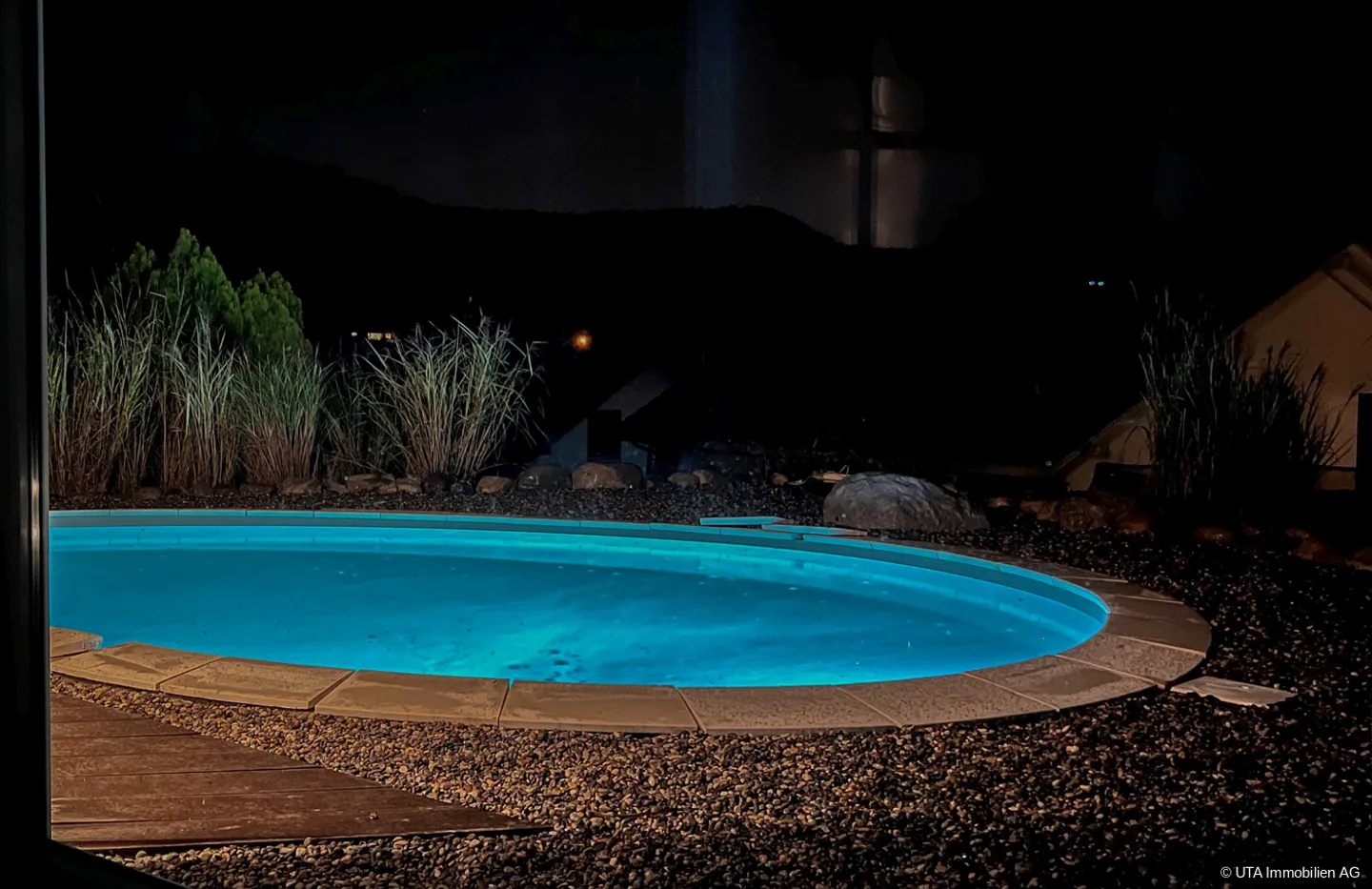 Luxuriöses Anwesen mit vielen Extras und traumhafter Aussicht - Foto 10 von 12