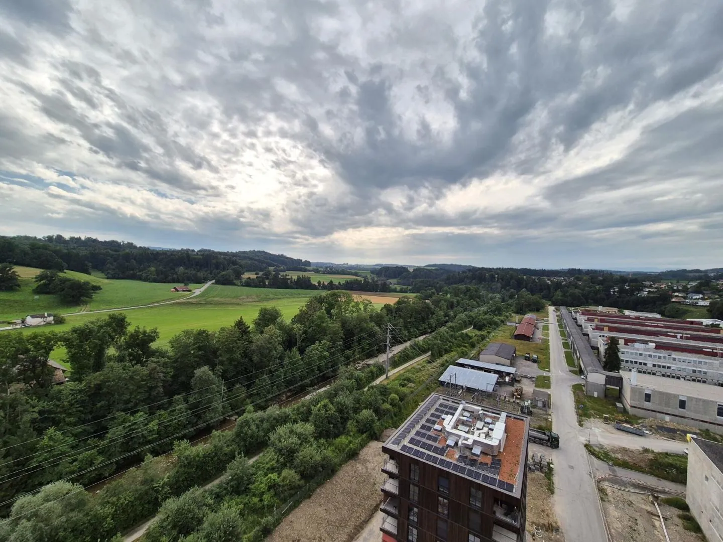 Plugin 4 - 5.5-Zimmer-Wohnung im 12. Stock - Foto 16 von 19