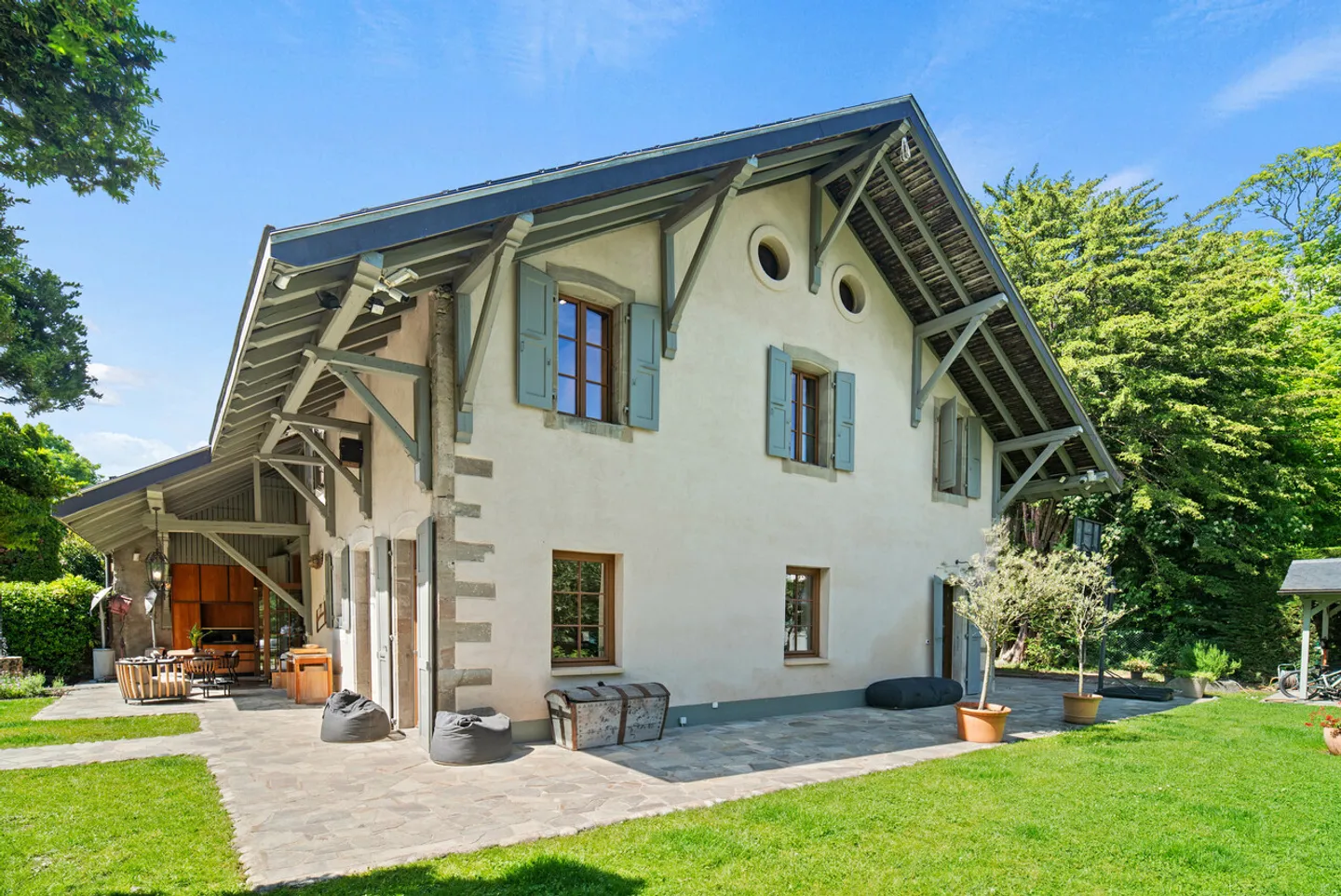 Ferme rénovée à Genthod - Photo 1 sur 14