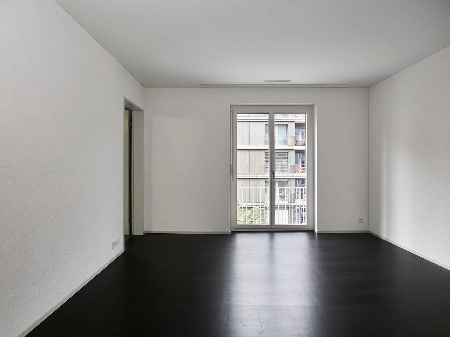 2.5 Room Apartment in Zurich - Photo 4 of 5