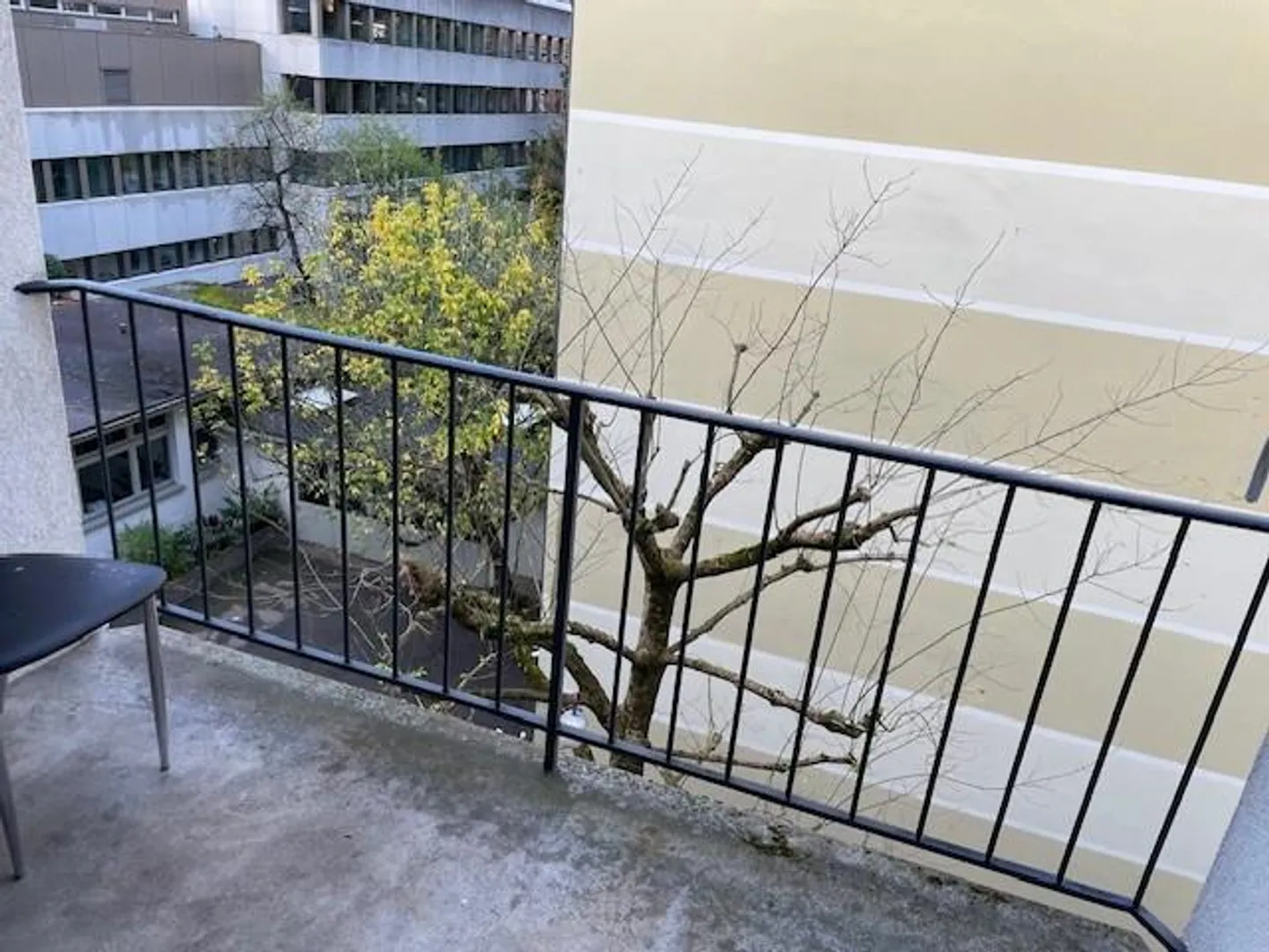 Living in a quiet residential area - Photo 6 of 6