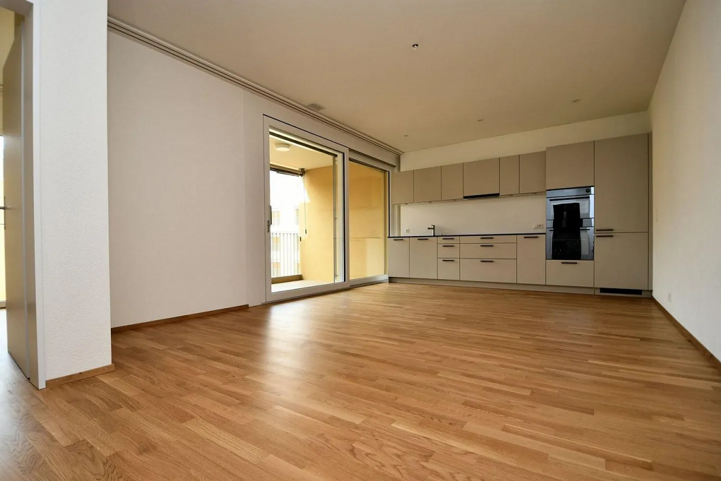 GO BERN WEST  HIER HERRSCHT KULTIGER WOHNPARKSPIRIT - Foto 1 von 4