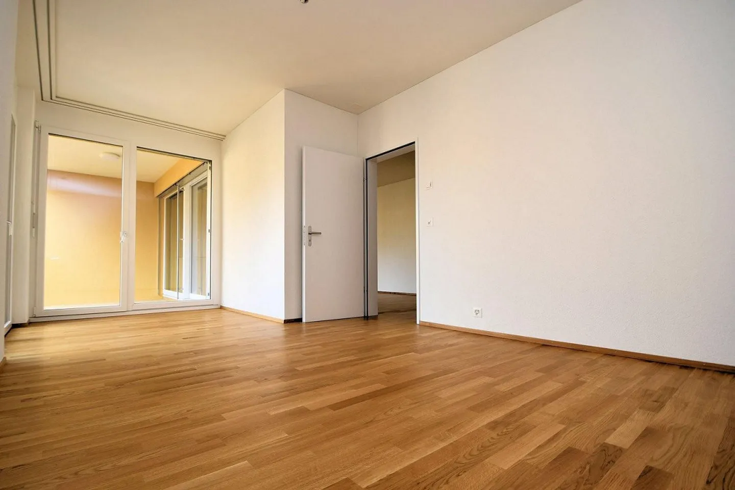 GO BERN WEST  HIER HERRSCHT KULTIGER WOHNPARKSPIRIT - Foto 2 von 4