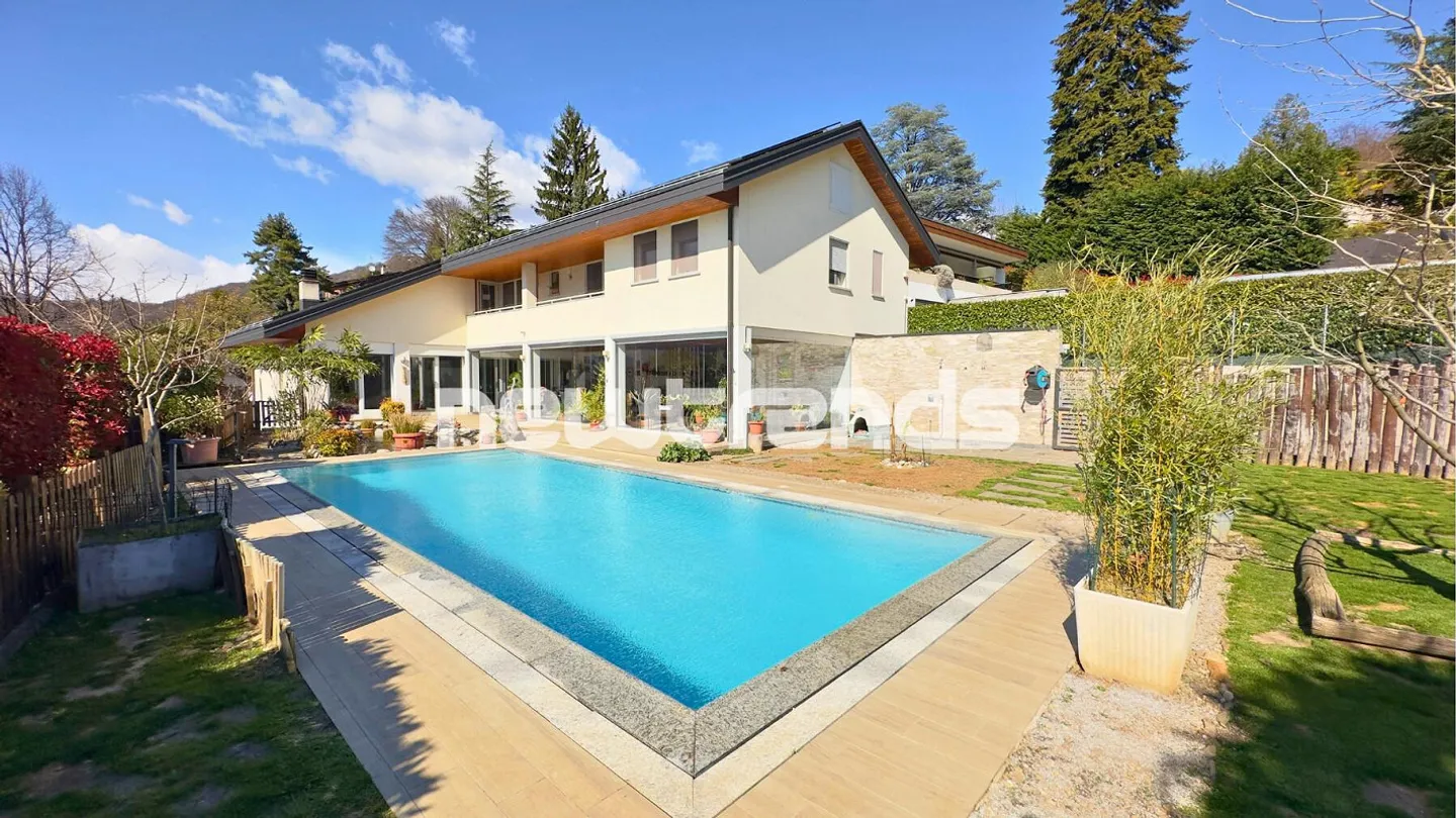 Cadro, Villa unifamiliare con appartamento di servizio e piscina - Foto 1 di 41